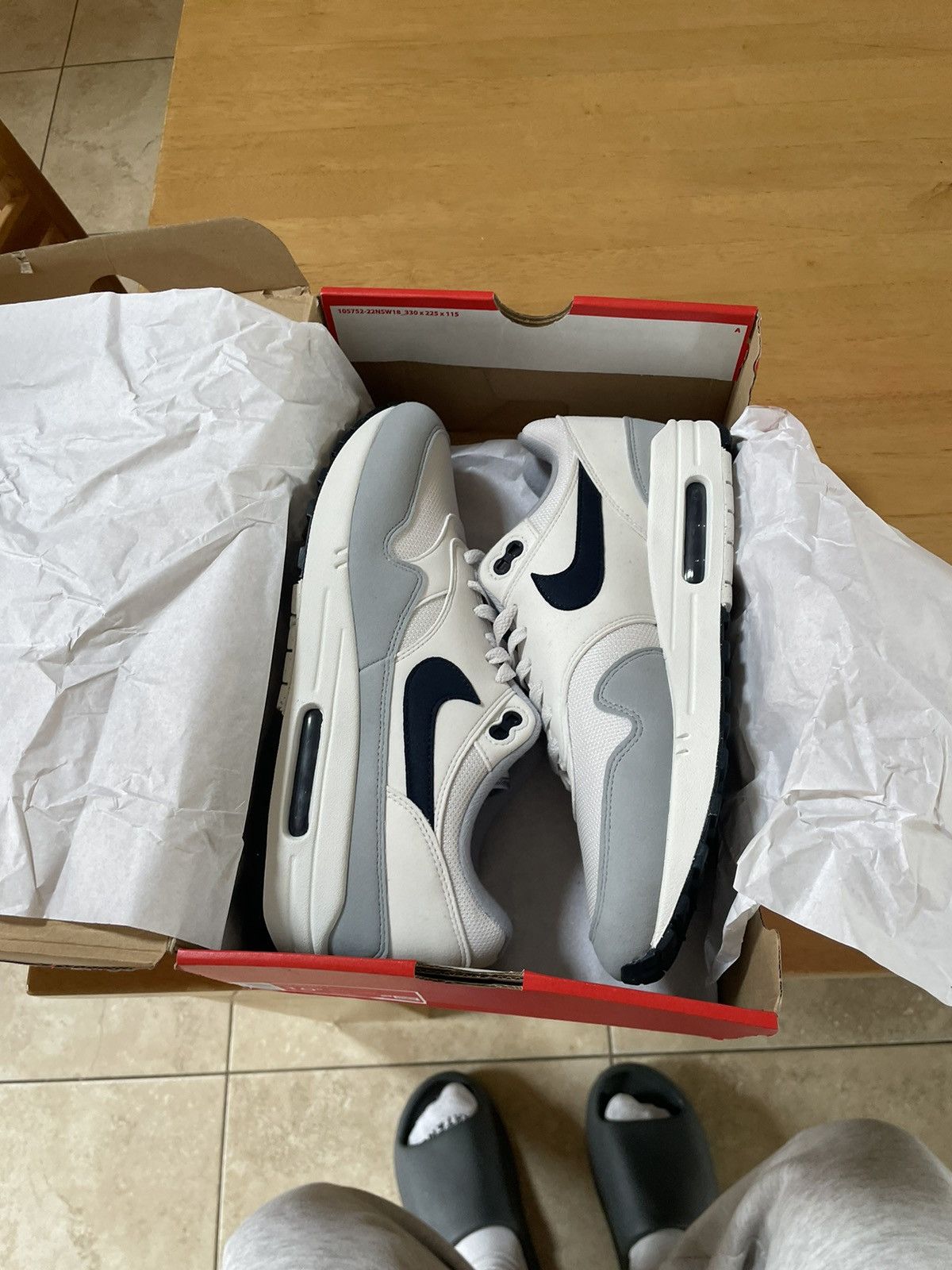 Nike Nike Air Max 1 Platinum Tint/Dark Obsidian Size US 10.5 / EU 43-44 - 3 Thumbnail