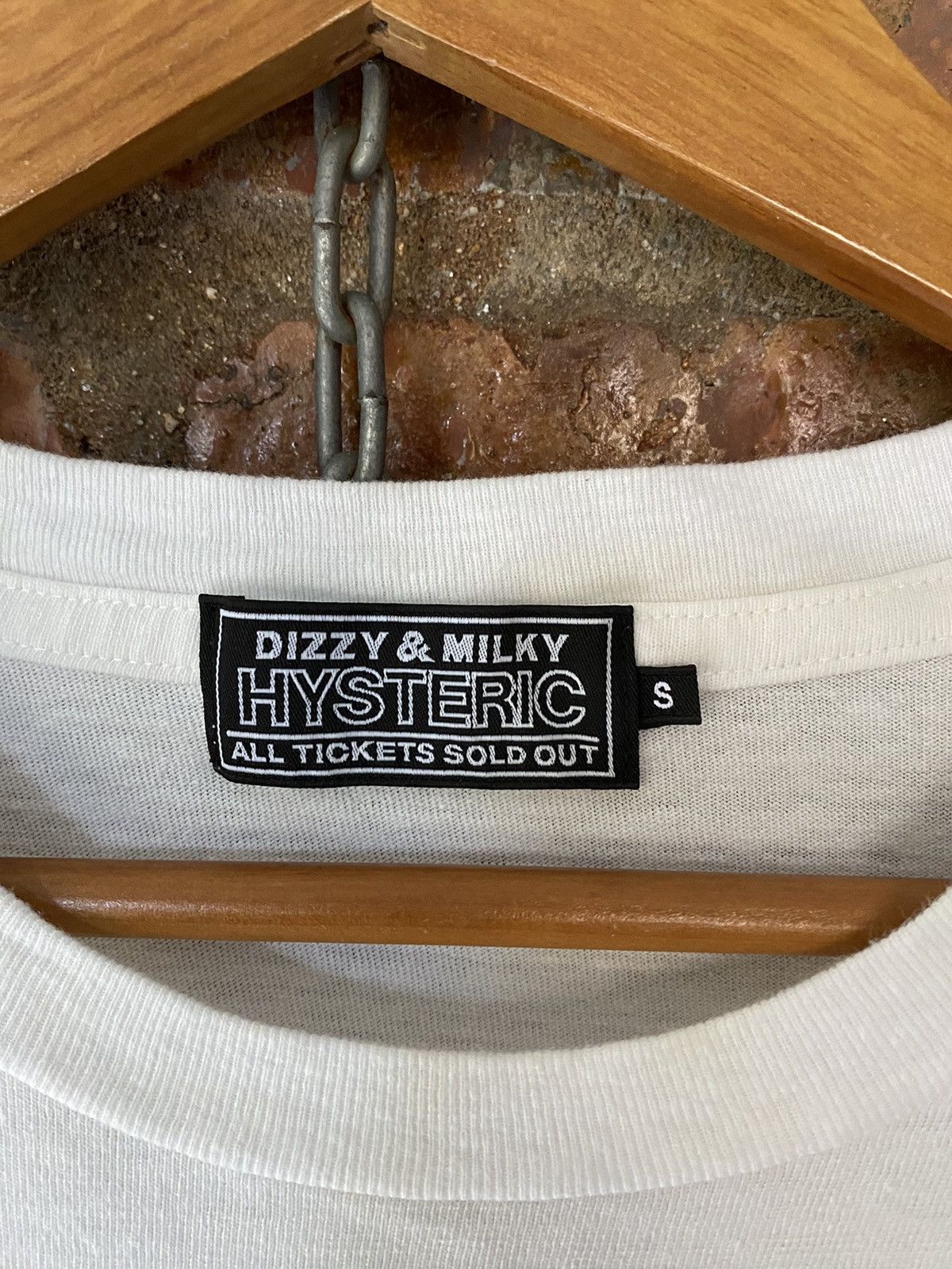 Hysteric Glamour 2000s Hysteric x Dizzy milk smoking girls Size US S / EU 44-46 / 1 - 7 Thumbnail