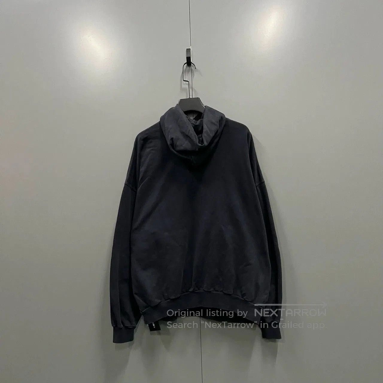 Balenciaga balenciaga black embroidered logo hoodie. Size US M / EU 48-50 / 2 - 2 Thumbnail