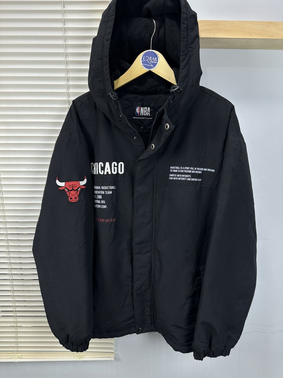 NBA NBA CHICAGO BULLS JACKET Size US XL / EU 56 / 4 - 1 Thumbnail