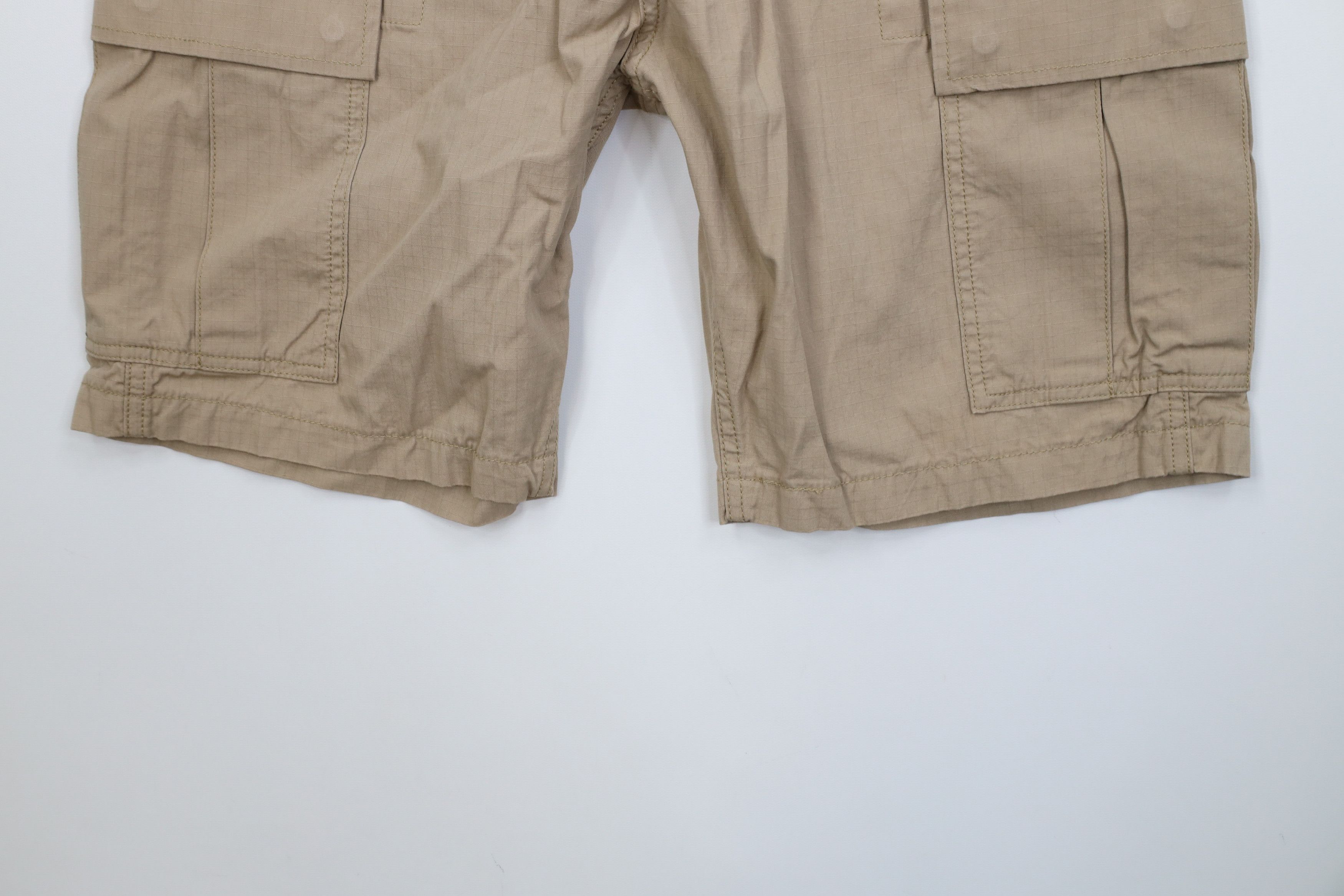 Levi's Vintage Y2K Levis Baggy Cargo Shorts Beige Khaki Cotton Size US 32 / EU 48 - 4 Thumbnail