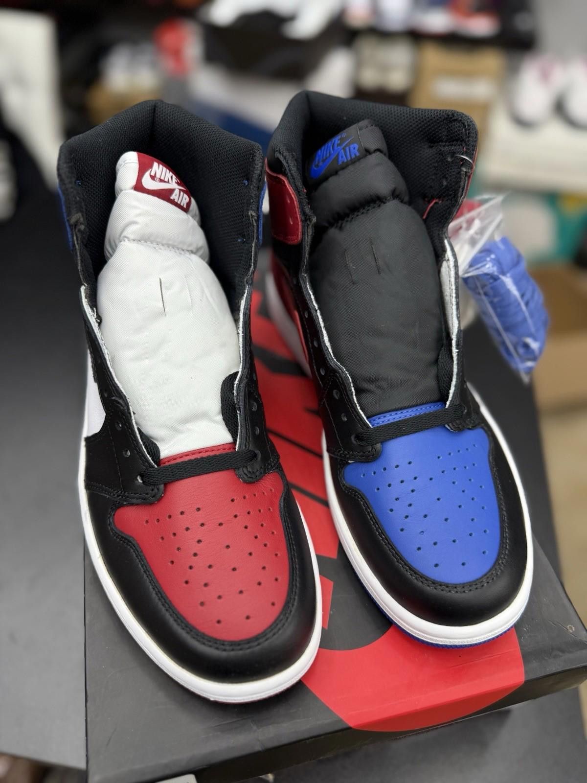 Jordan Brand Size 10 - Air Jordan 1 Retro High OG Top 3 2016 NEW Size US 10 / EU 43 - 7 Thumbnail