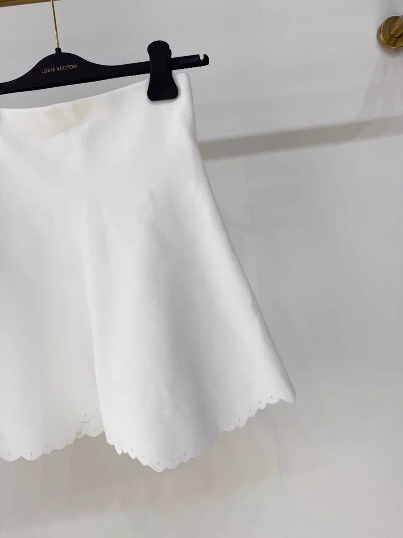 Louis Vuitton White Lace Hollow SemiSkirt Size XS-2506 Size 22" - 3 Thumbnail