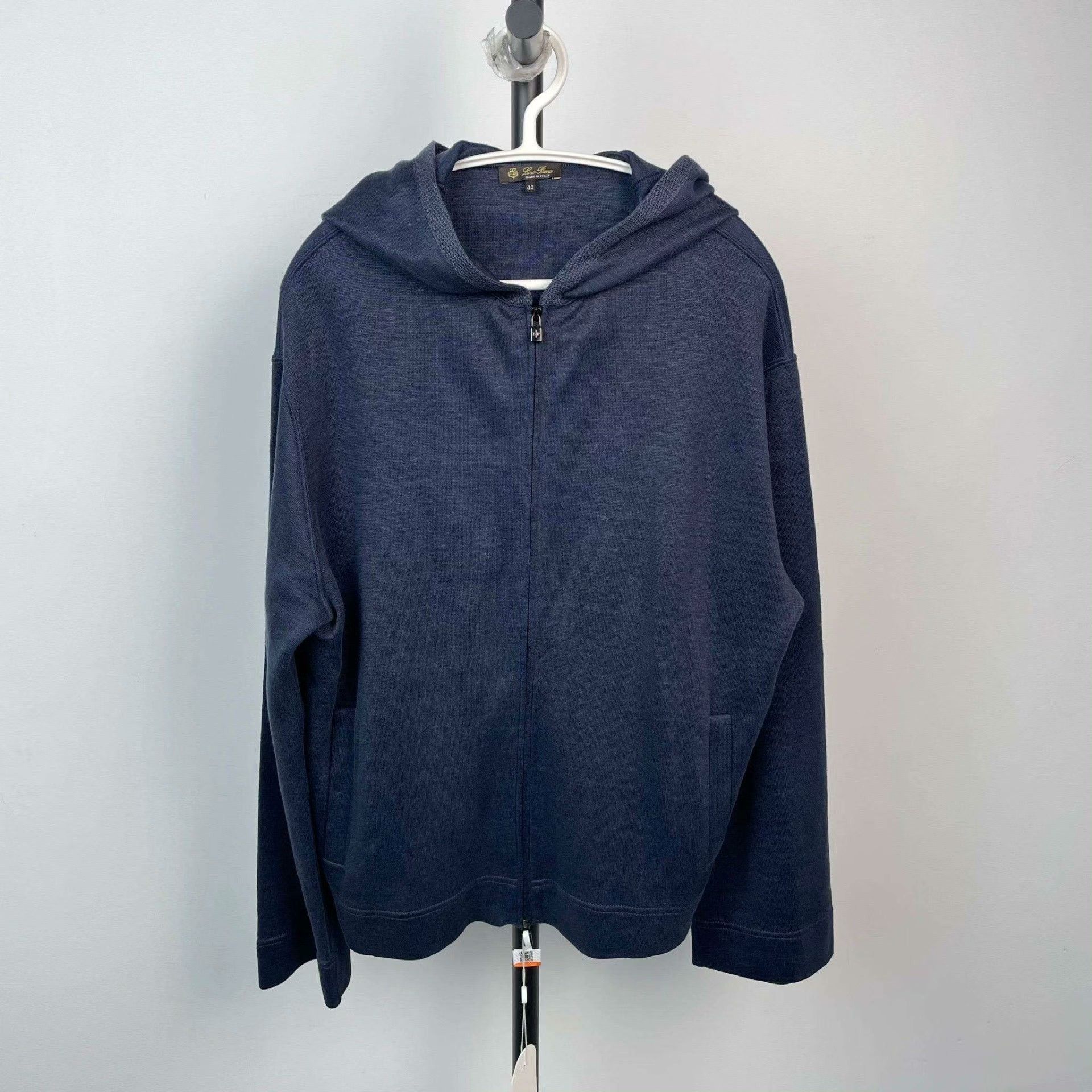 Loro Piana Loro Piana Linen Blue Sweater 42 Women Size M / US 6-8 / IT 42-44 - 1 Thumbnail