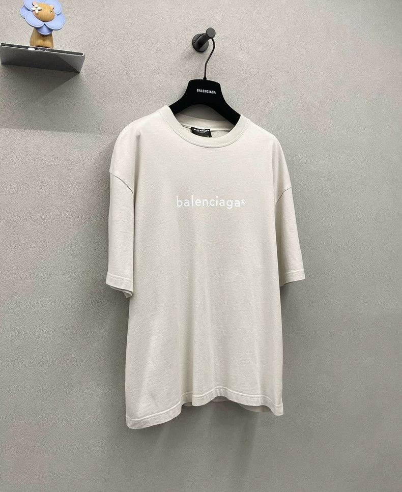 Balenciaga Balenciaga Apricot short sleeve Size US S / EU 44-46 / 1 - 3 Thumbnail