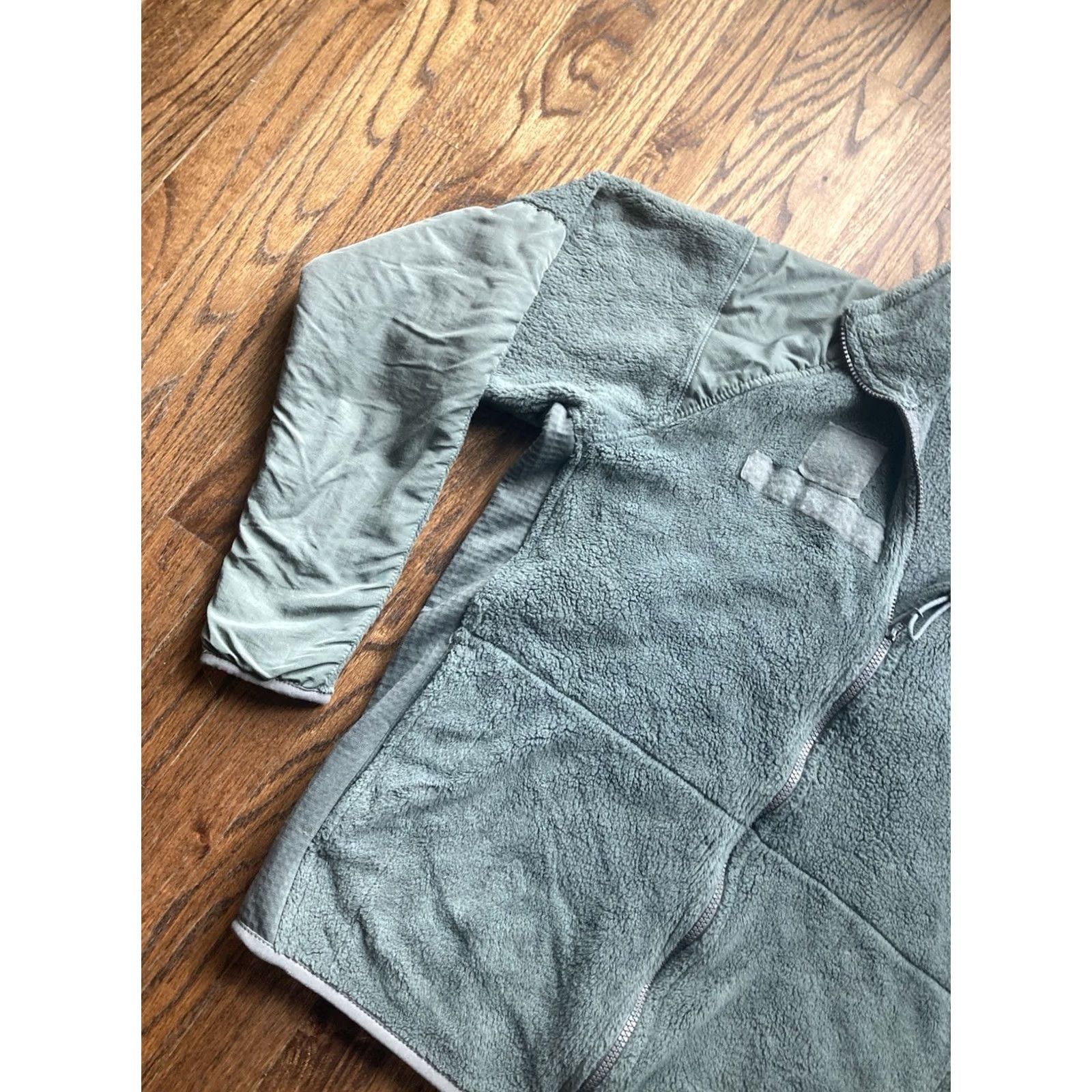 Vintage US Military Cold Weather Gen III Fleece Jacket Size Medium Long Green USA Size US M / EU 48-50 / 2 - 2 Thumbnail