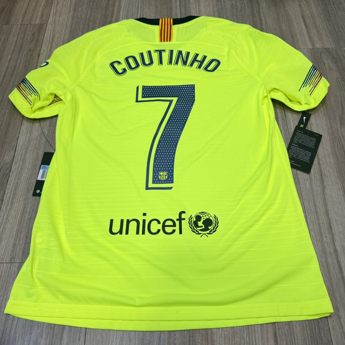 Nike Barcelona 18/19 player issue away shirt #7 Coutinho Size US M / EU 48-50 / 2 - 2 Thumbnail