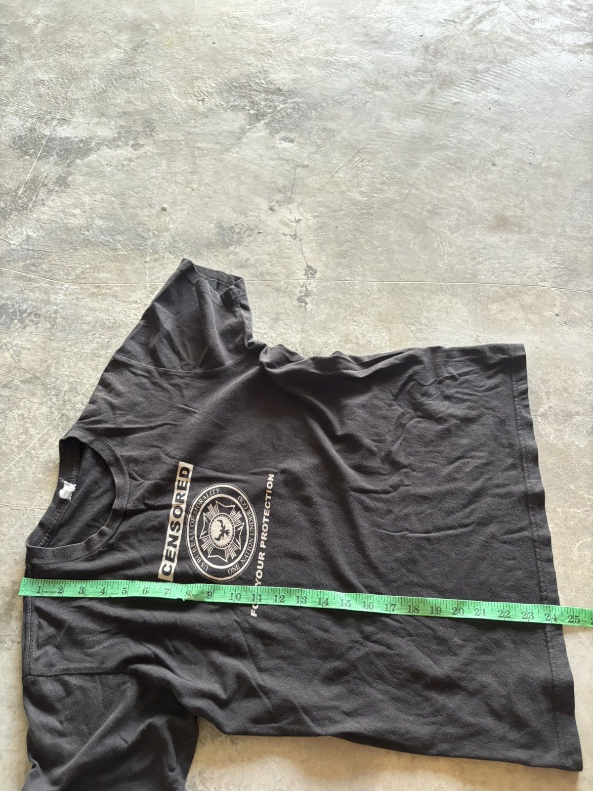 Band Tees vintage rare NINE INCH NAILS censored boxy erd style y2k Size US L / EU 52-54 / 3 - 7 Thumbnail