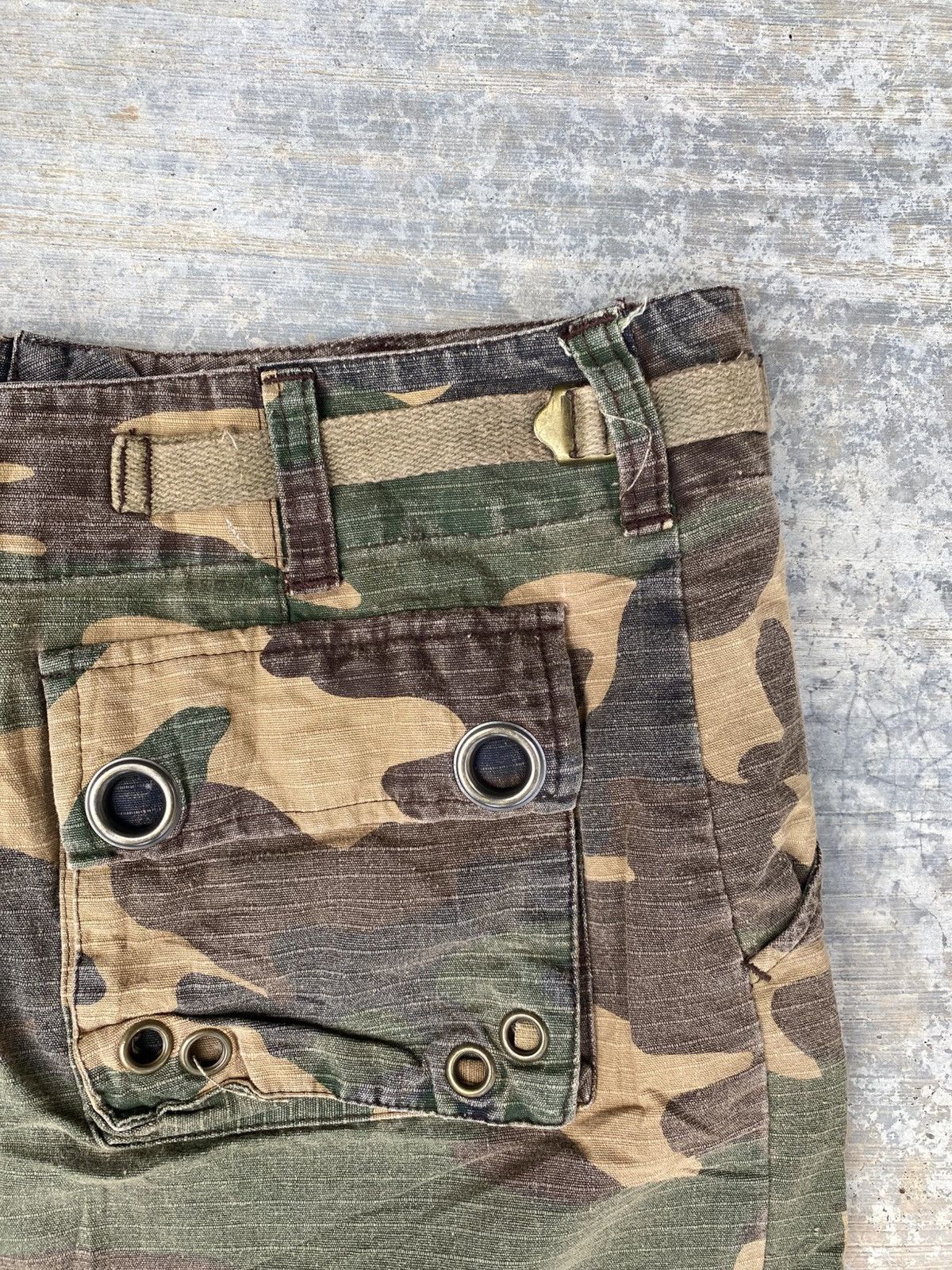 Japanese Brand Snatch jeans #03614 comouflage tactical skirts Size 31" - 7 Thumbnail