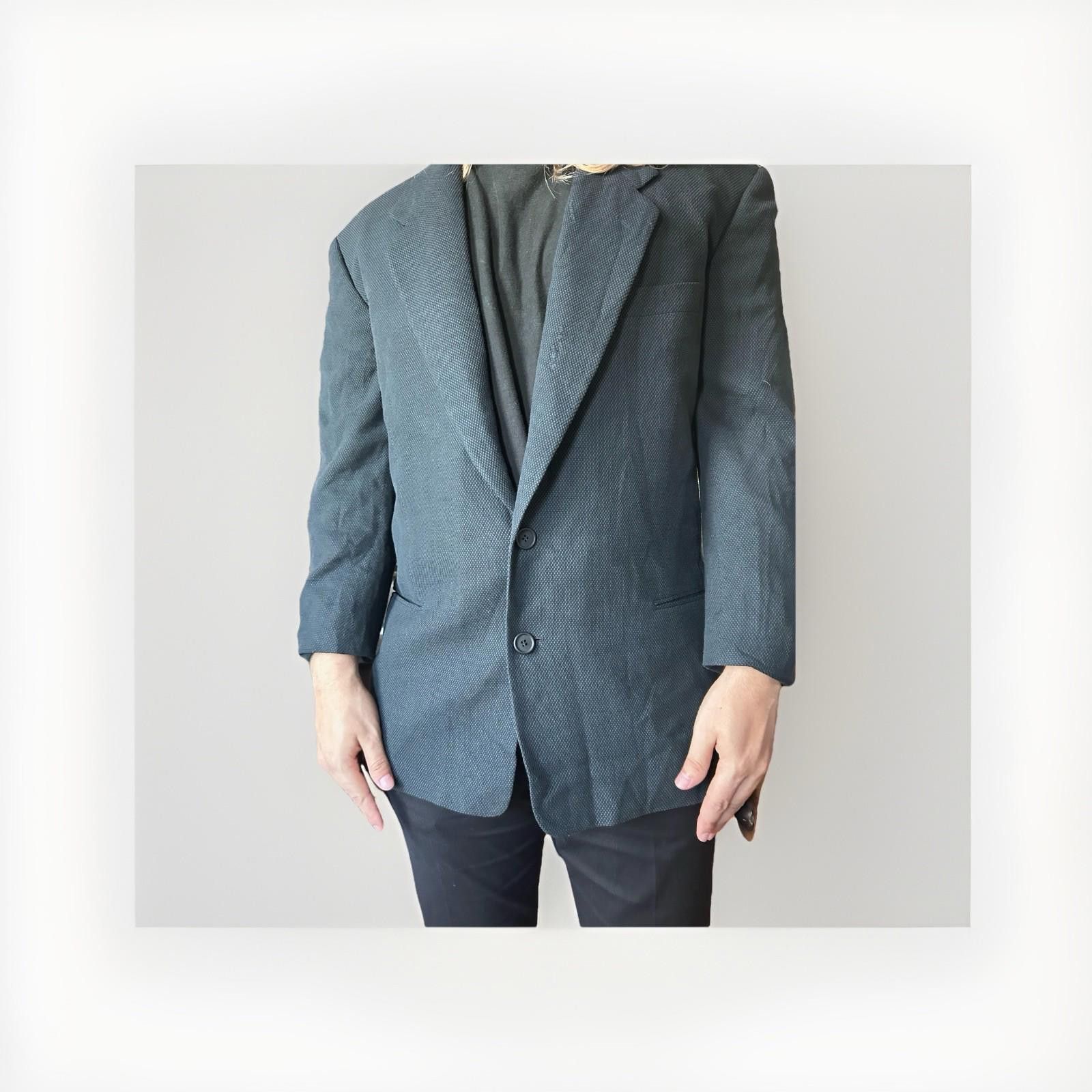 Giorgio Armani Giorgio Armani Le Collezioni Saks 5th 42RL blazer Italy Size 42R - 2 Thumbnail