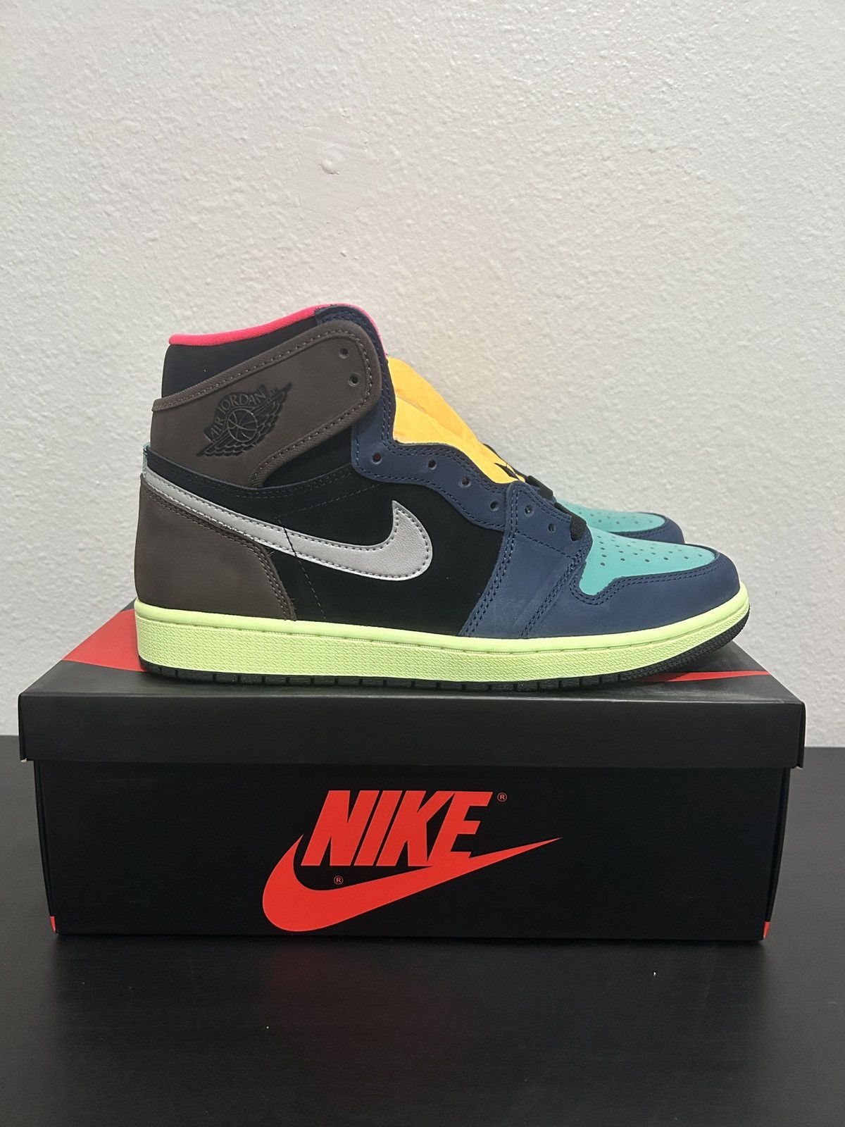 Jordan Brand Jordan 1 High Tokyo Bio Hack ☢️ Size US 9.5 / EU 42-43 - 3 Thumbnail