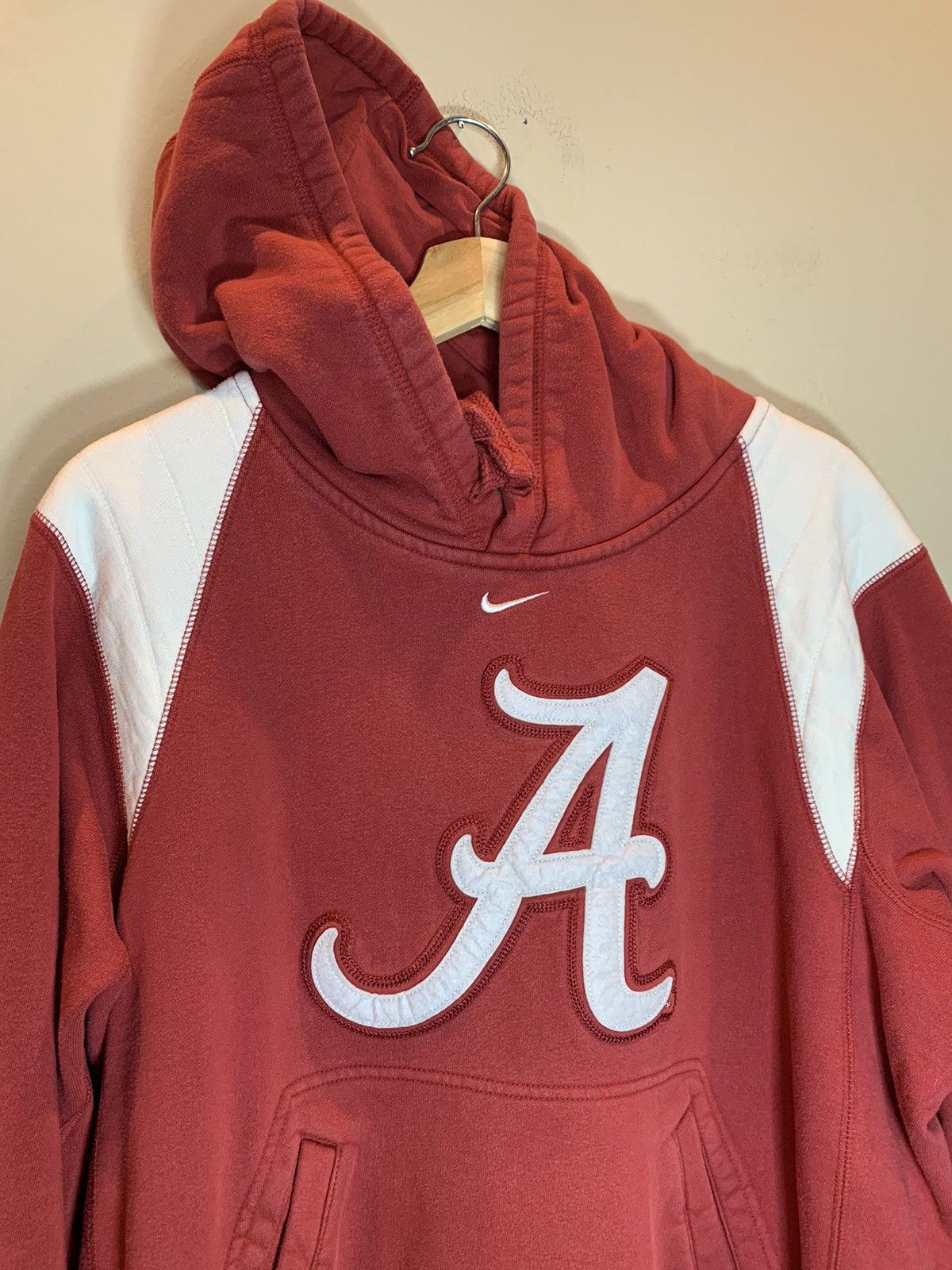 Nike RARE* Vintage Nike Alabama Center Swoosh Crimson Tide Hoodie Size US M / EU 48-50 / 2 - 3 Thumbnail
