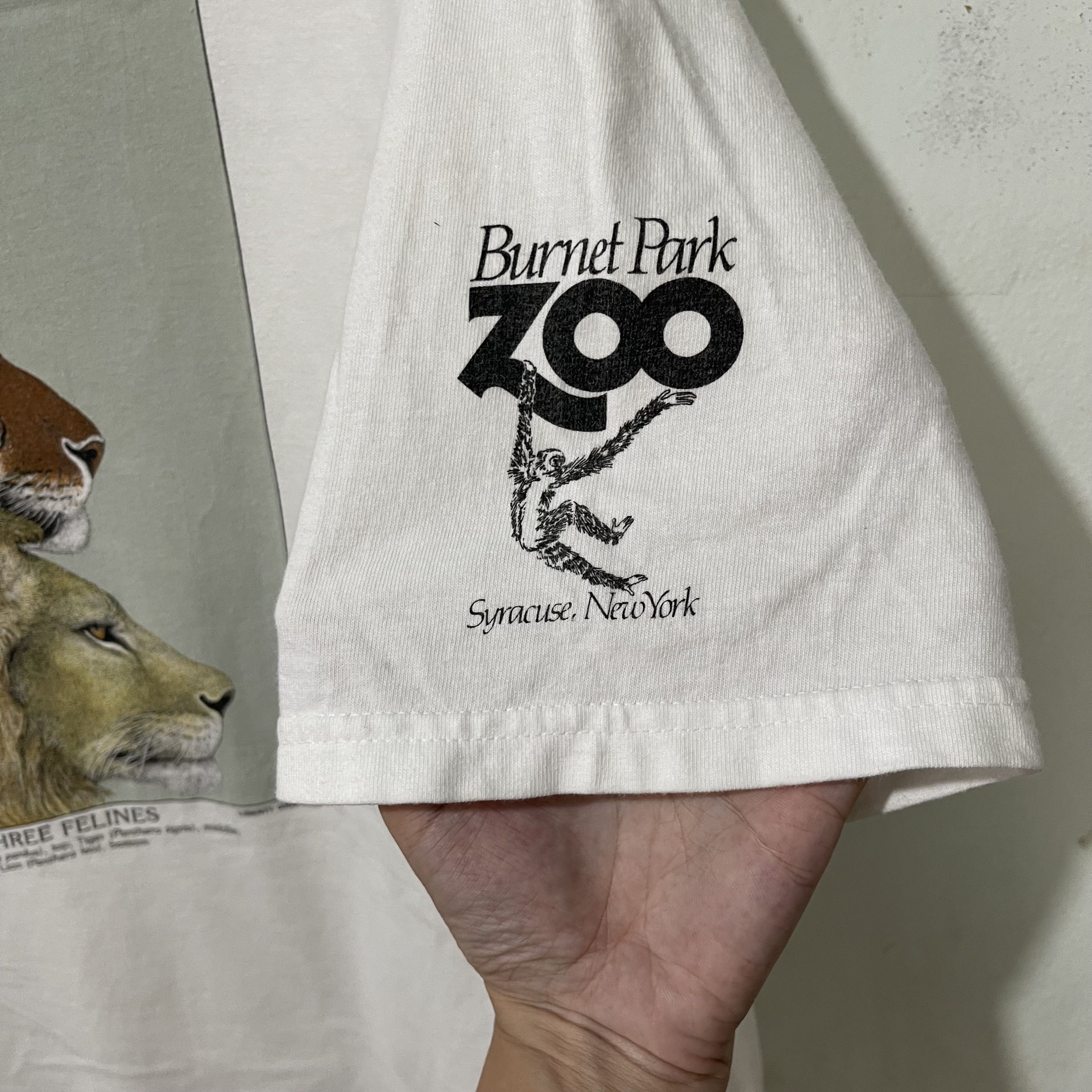 Vintage Vintage 1991 Diana Dee Tyler Three Felines T-Shirt Size US XL / EU 56 / 4 - 6 Thumbnail