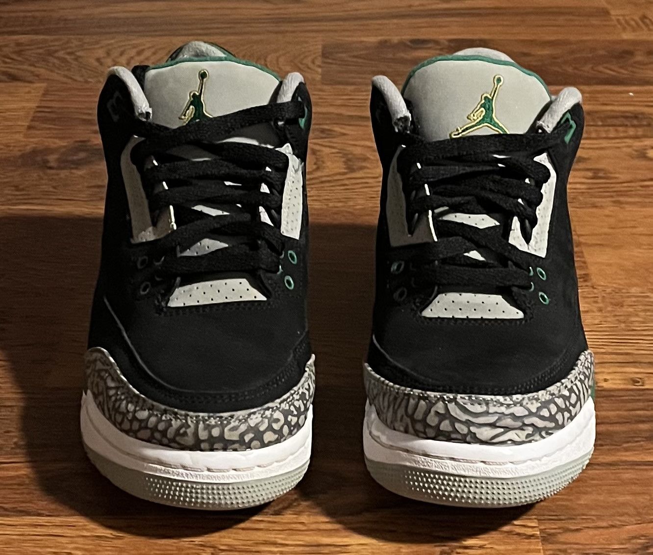 Jordan Brand Jordan 3 Retro Pine Green Size US 7 / EU 40 - 4 Thumbnail
