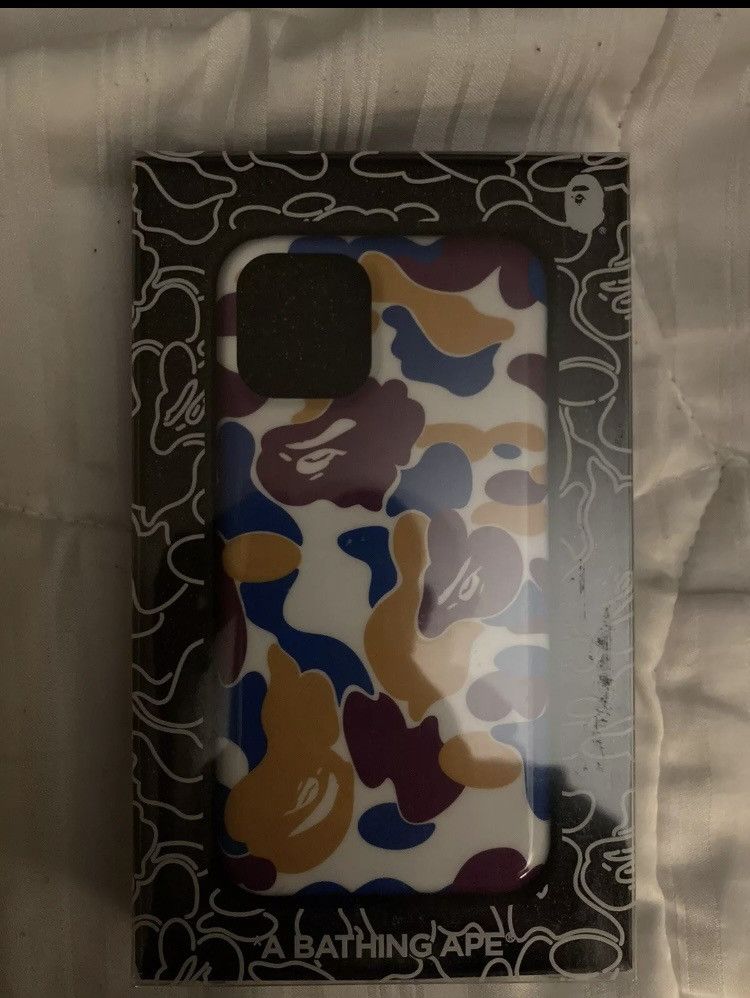 Bape BAPE STORE® LOS ANGELES iPhone 11 Pro Case LA Camo. Size ONE SIZE - 2 Thumbnail