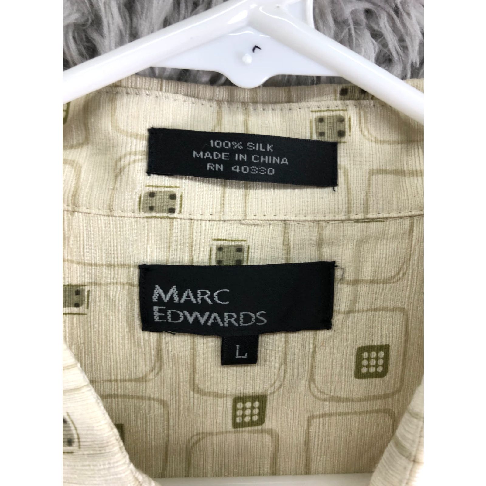 Marcs Marc Edwards Silk Button-Up Shirt Mens Large Beige Short Sleeve Point Collar Regular Fit Geometric Pattern"} Size US L / EU 52-54 / 3 - 4 Thumbnail
