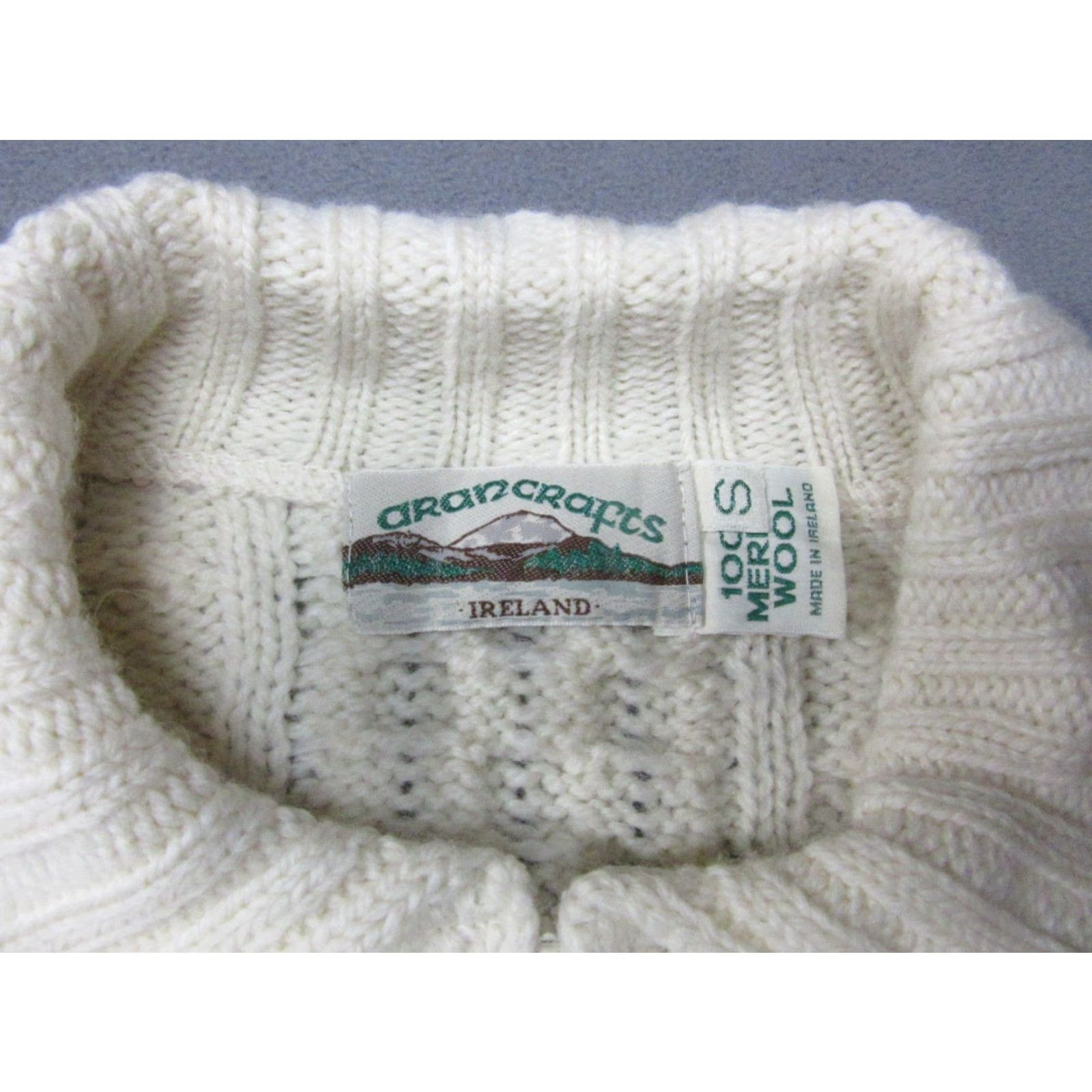 Vintage VINTAGE Aran Crafts Sweater Womens Ivory White Small Full Zip Cardigan Merino Wool Cable Size S / US 4 / IT 40 - 3 Thumbnail