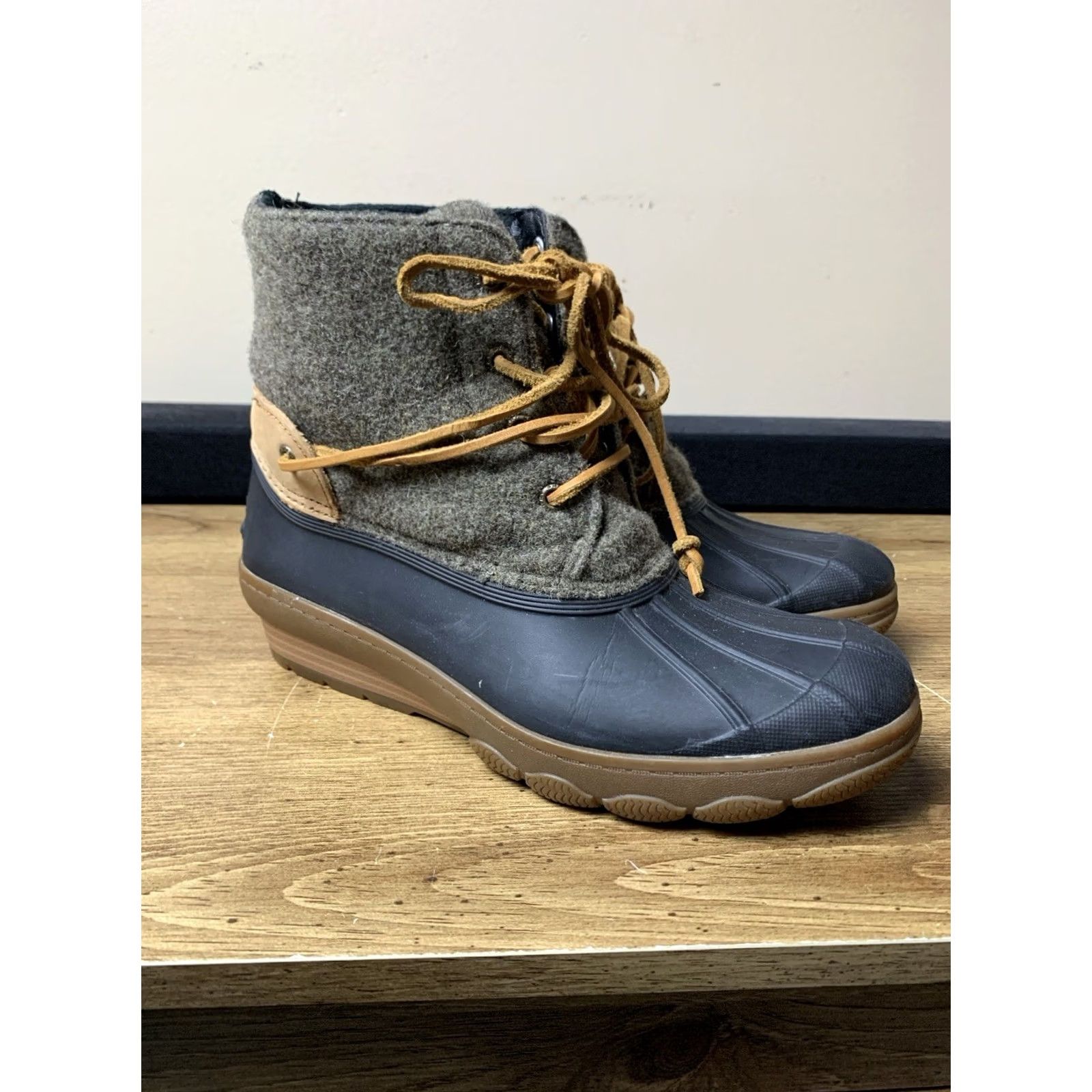 Sperry Sperry Saltwater Wedge Tide Ankle Wool Duck Boots STS99997 Women 7M Brown/Black Wool Duck Boot Women Shoes Size US 7 / IT 37 - 2 Thumbnail