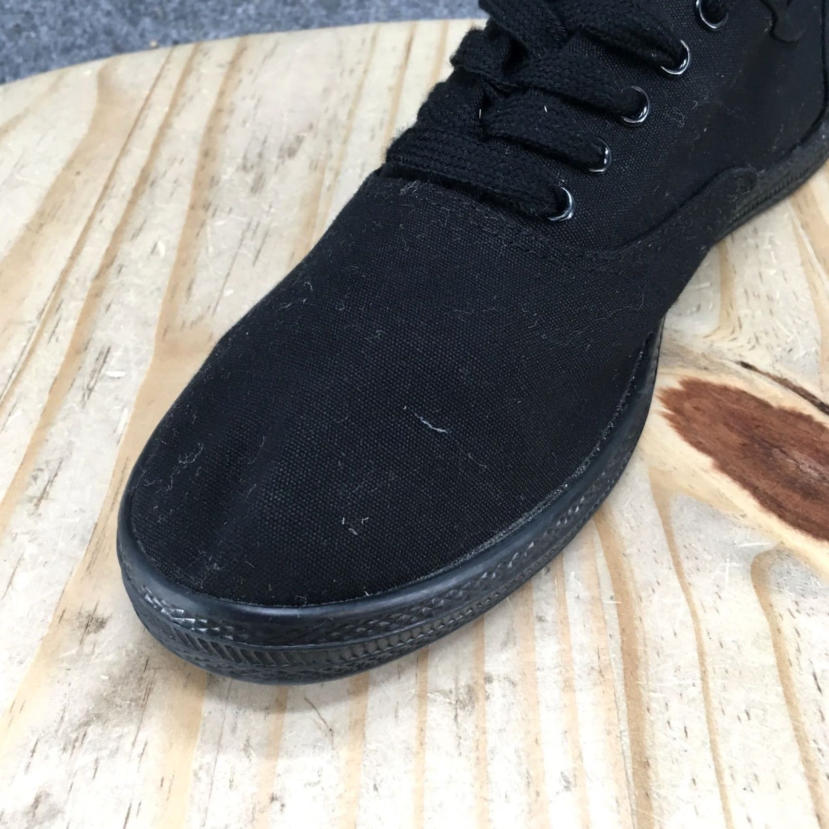 Vintage Universal Thread Shoes Womens 9 Lunea Lace-Up Sneakers Black Canvas Low Top Casual Shoes Womens Mens Girls Fashion Footwear Size M / US 6-8 / IT 42-44 - 3 Thumbnail