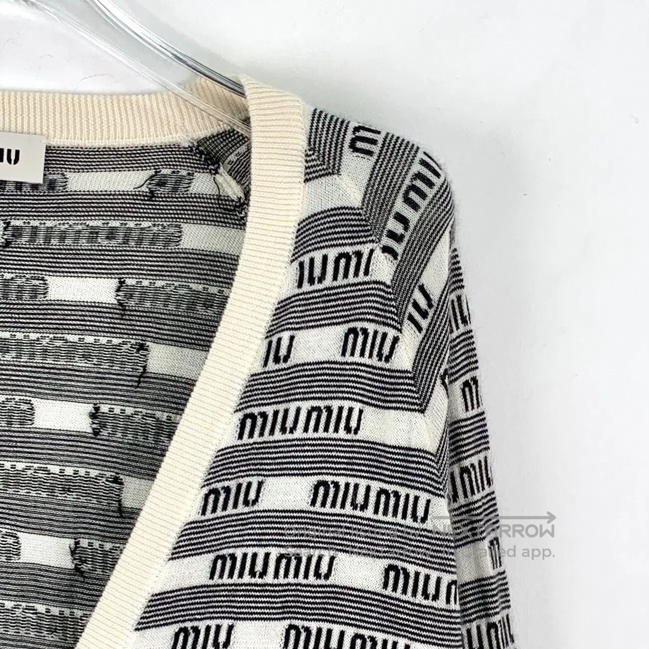 Miu Miu Miu Miu Gray striped logo letter cashmere V-neck single-br Size XS / US 0-2 / IT 36-38 - 3 Thumbnail