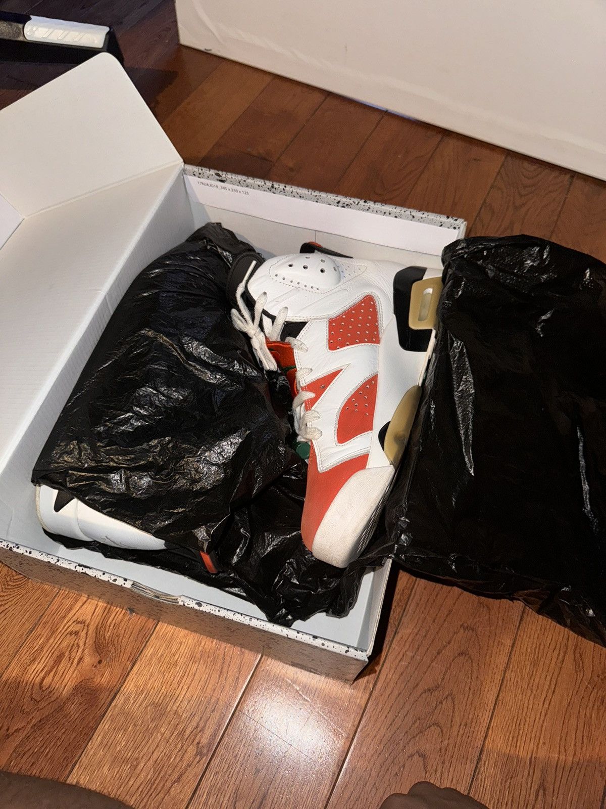 Jordan Brand Jordan 6 Gatorade “Like Mike” Size US 9 / EU 42 - 7 Thumbnail