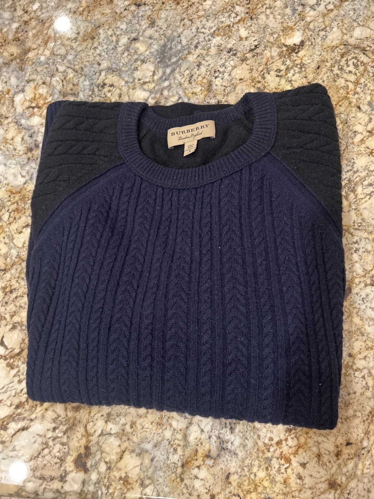 Burberry Burberry Cashmere sweater Size US M / EU 48-50 / 2 - 1 Thumbnail