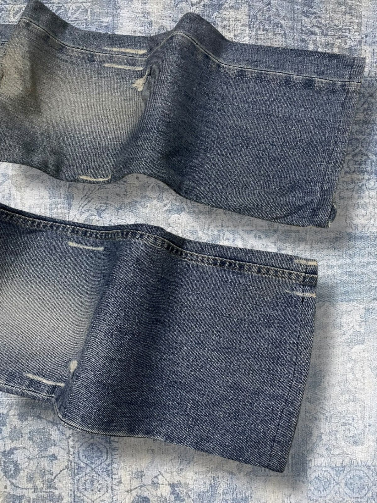Armani Exchange Vintage Designer Armani Exchange Distressed Blue Denim Size US 30 / EU 46 - 3 Thumbnail