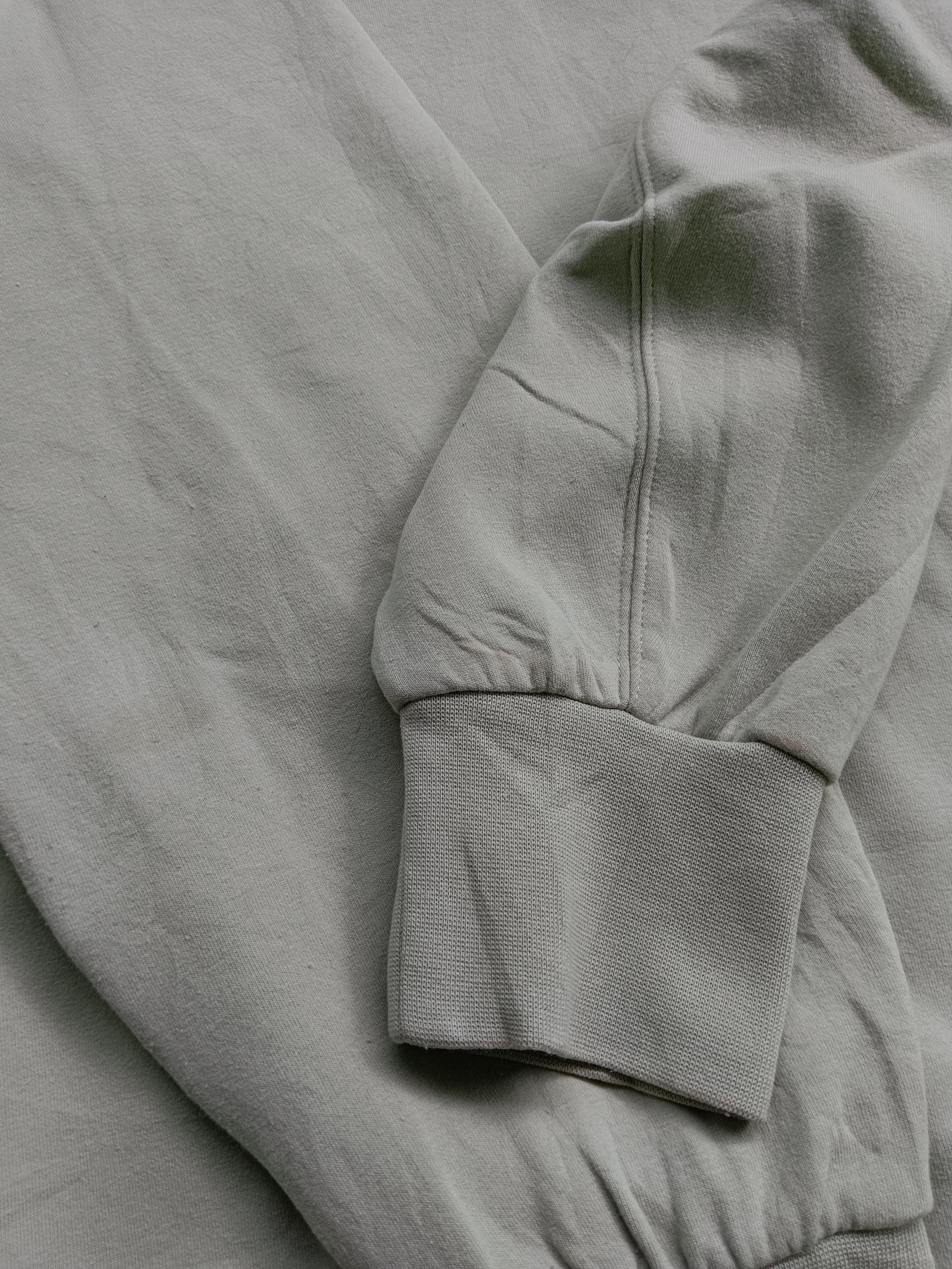 GU × Japanese Brand × Vintage Gu Basic Hoodie Green Sage Size US L / EU 52-54 / 3 - 4 Thumbnail