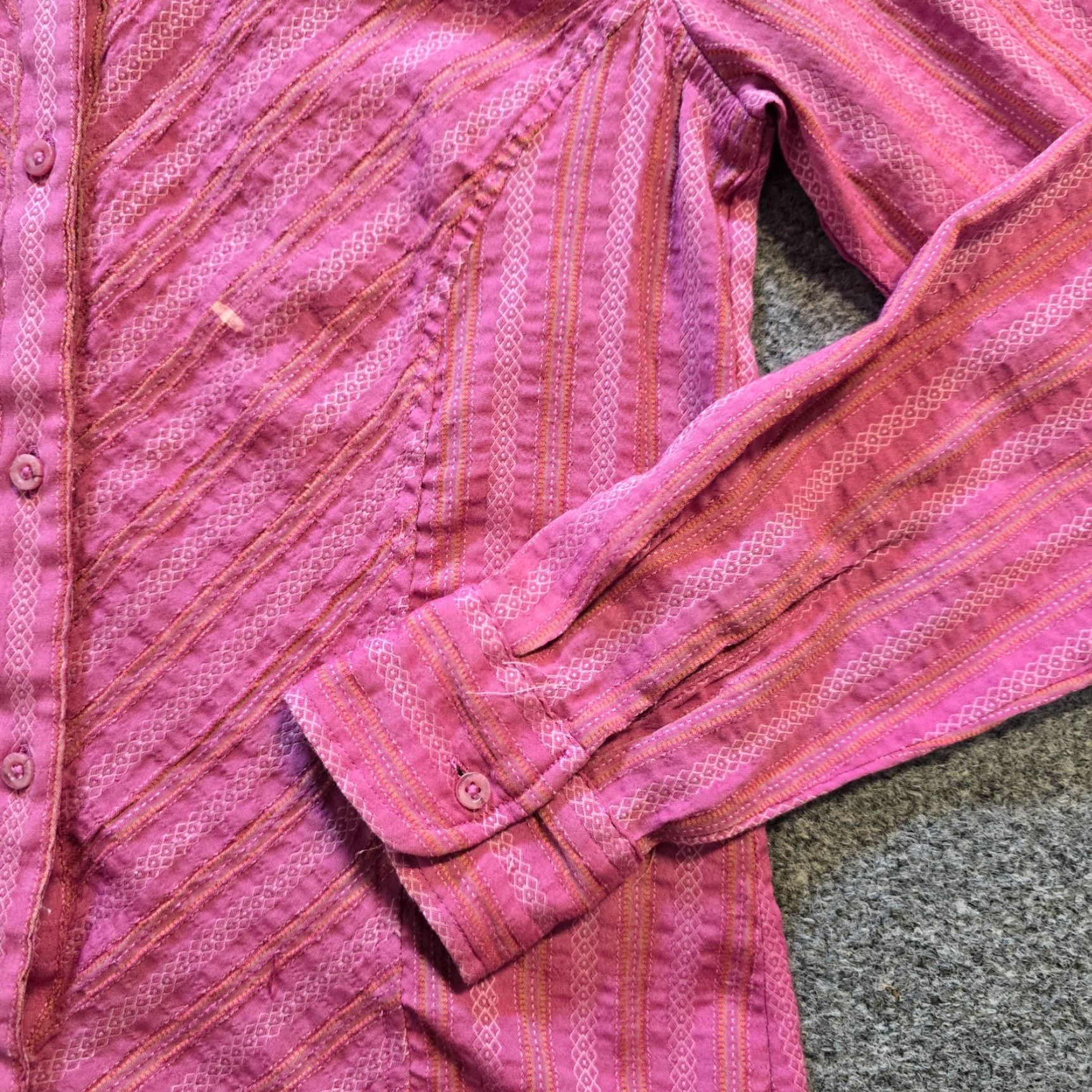 The North Face The North Face Top Womens Size Small Pink Embroidered Button Down Casual Outdoors Shirt Size S / US 4 / IT 40 - 3 Thumbnail