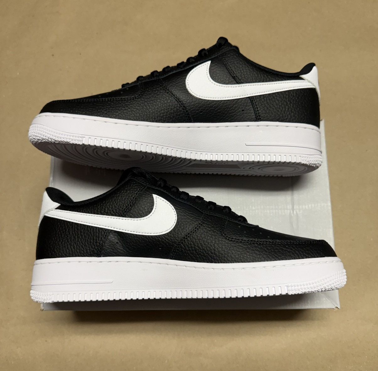 Nike Nike Air Force 1 ‘07 Low AF1 Black White Tumbled Men’s sz 11 Size US 11 / EU 44 - 2 Thumbnail
