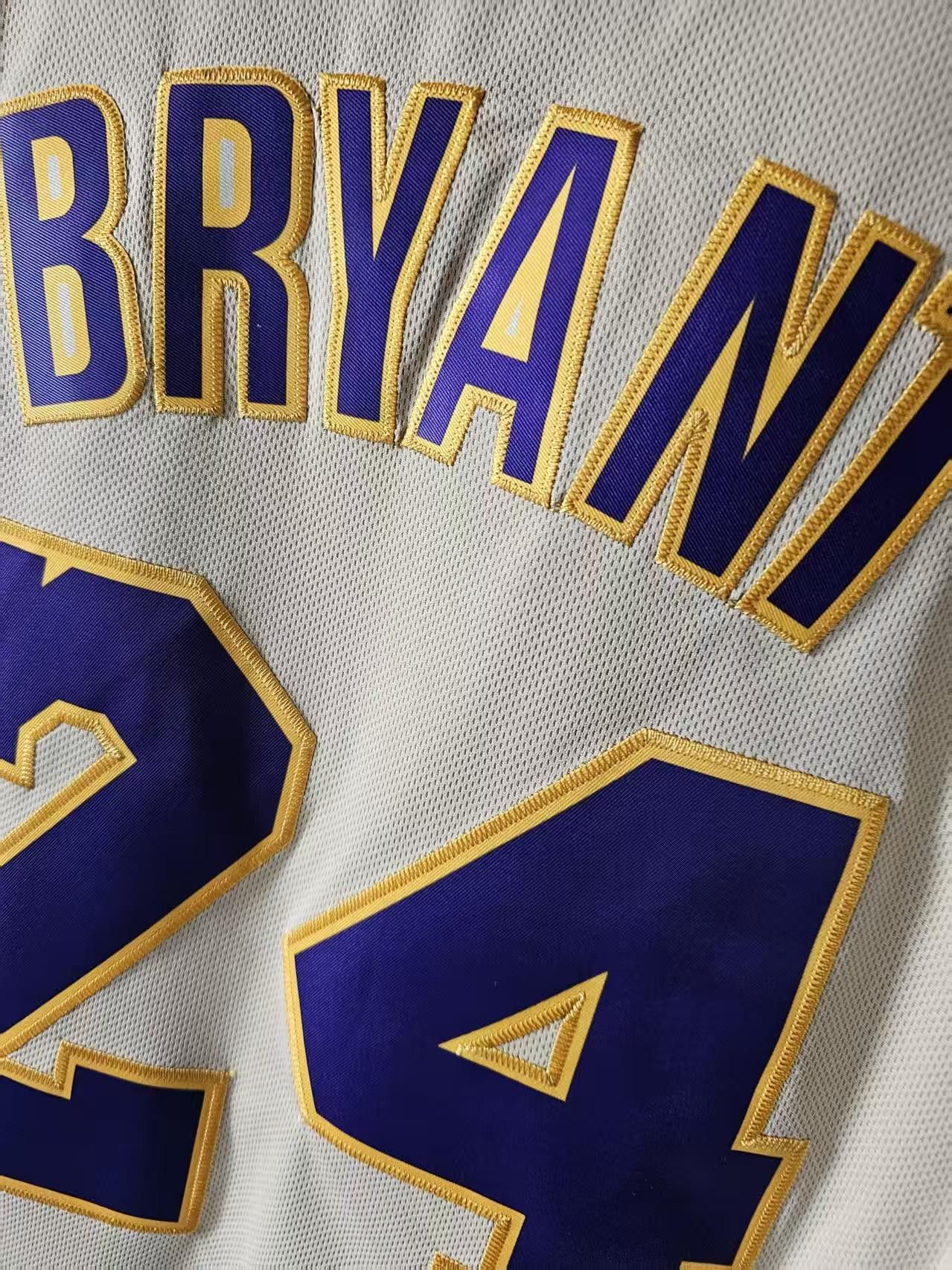 NBA Lakers #24 Kobe Bryant Jersey Yellow Size US XL / EU 56 / 4 - 5 Thumbnail