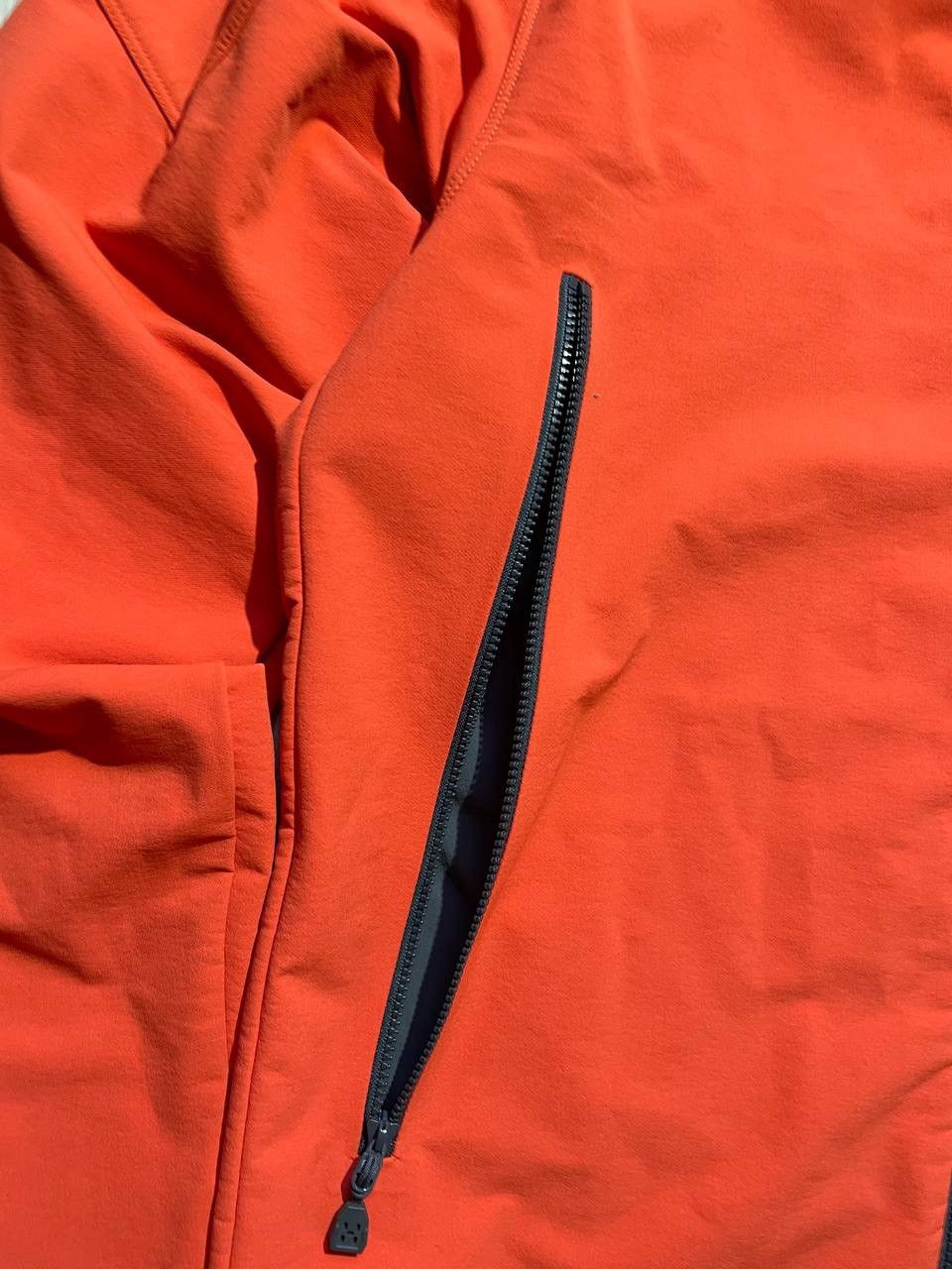 Haglofs Haglofs windbreaker,light jacket Size US M / EU 48-50 / 2 - 5 Thumbnail