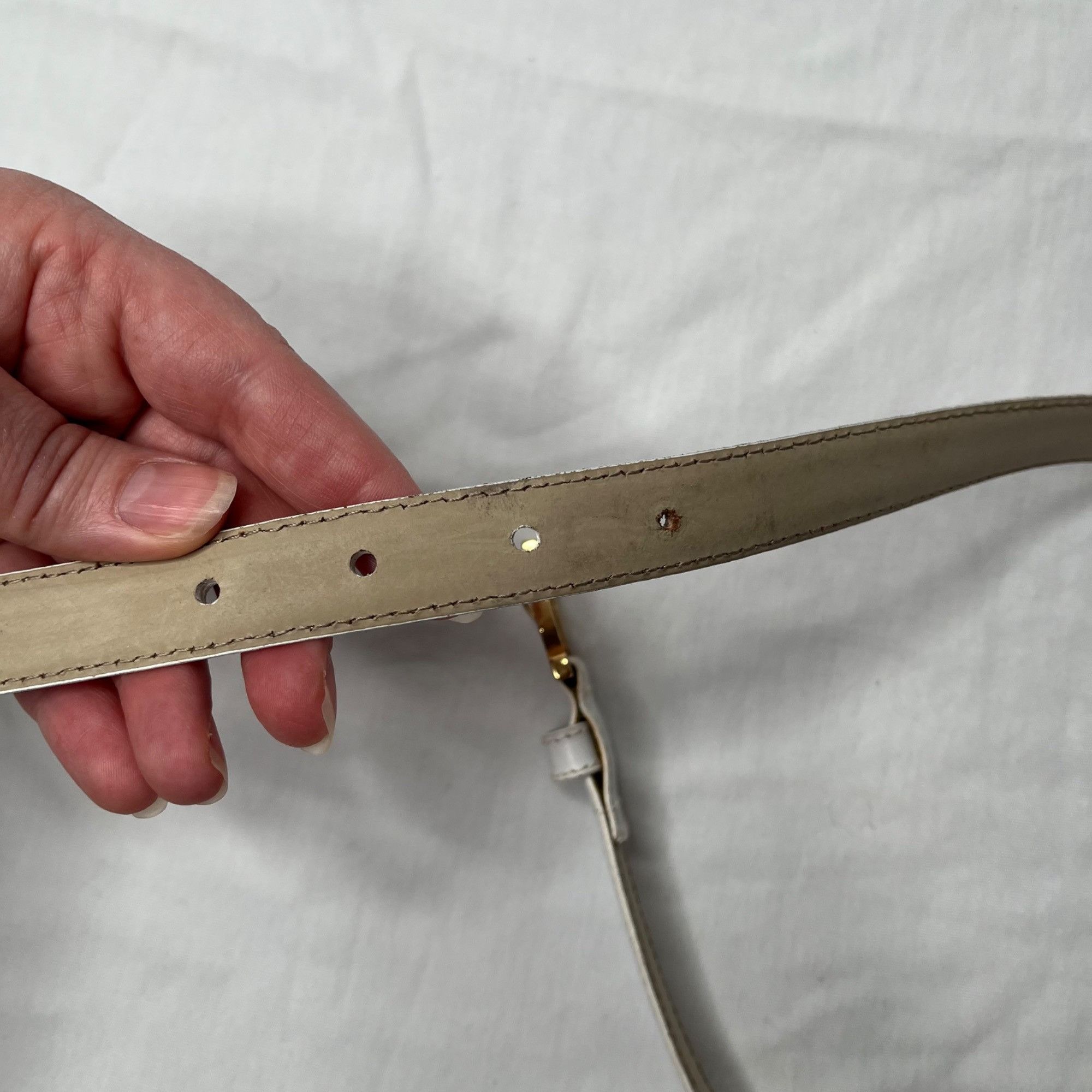 Salvatore Ferragamo Salvatore Ferragamo White Leather Belt Gold Hardware Size 70 Size ONE SIZE - 8 Thumbnail