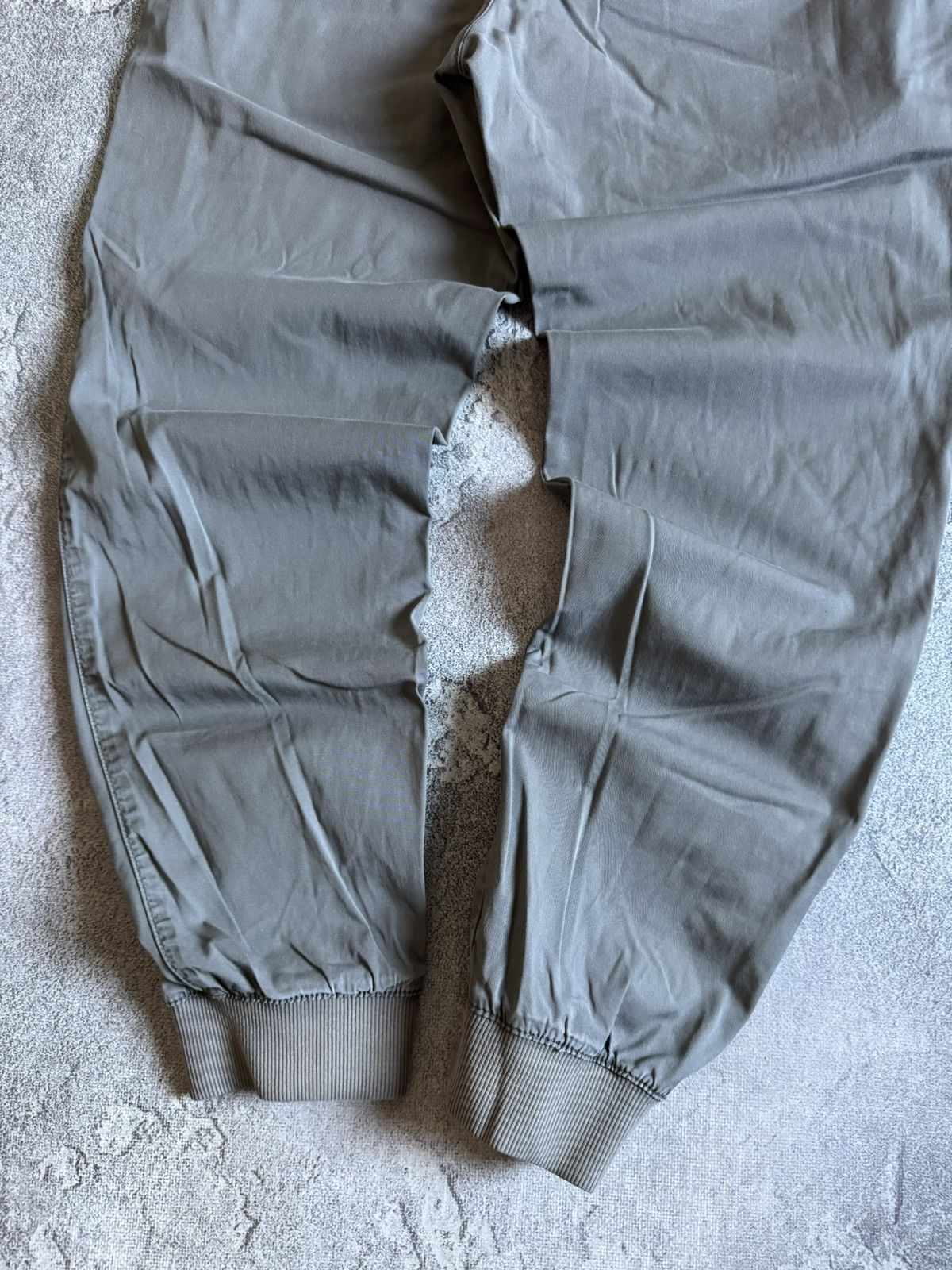 Carhartt Wip Carhartt M Madison jogger pants trousers chinos casual Y2K Size US 32 / EU 48 - 2 Thumbnail