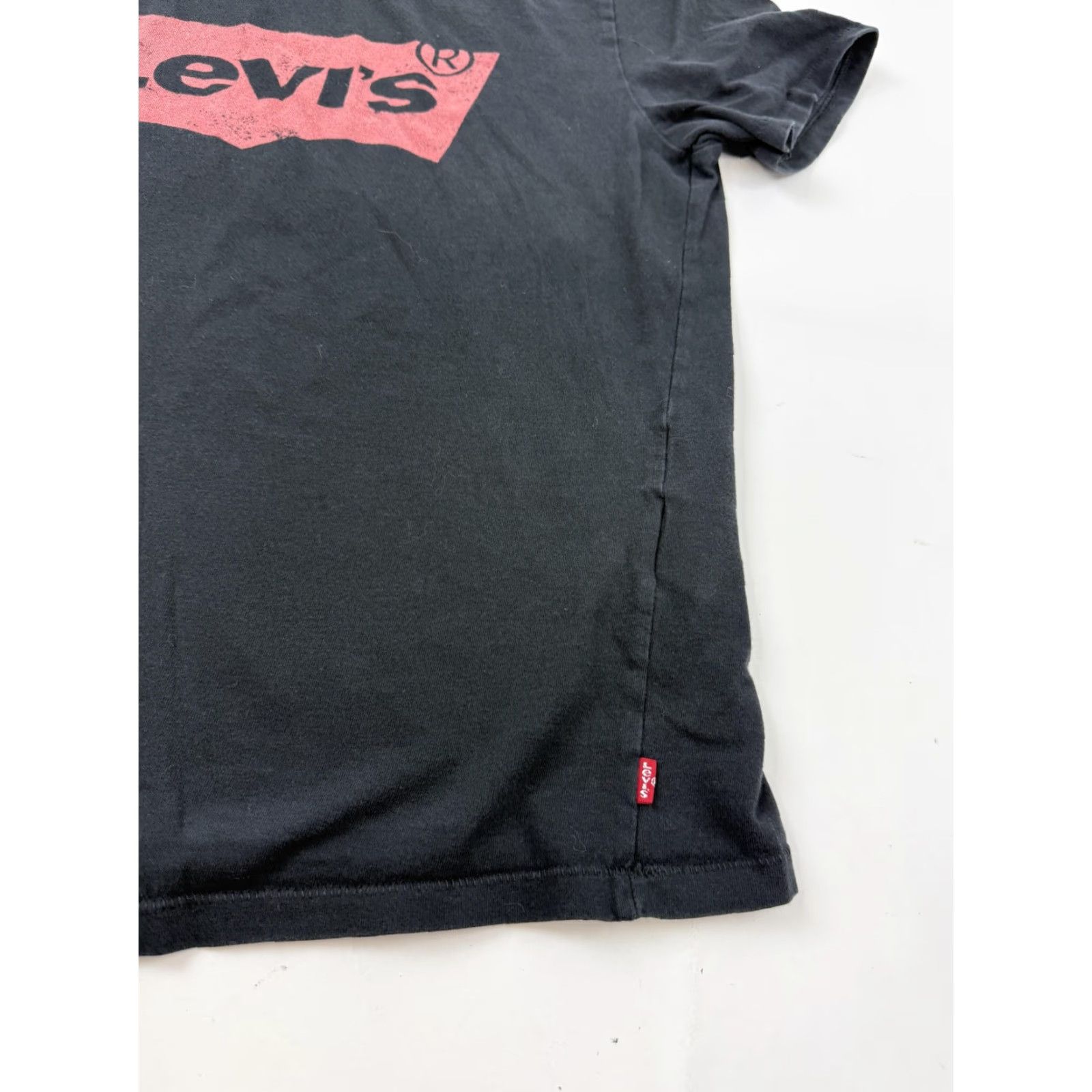 Levi's Levi's Shirt Mens Small Black Red Batwing Logo Graphic Crewneck Cotton Tee Size US S / EU 44-46 / 1 - 2 Thumbnail