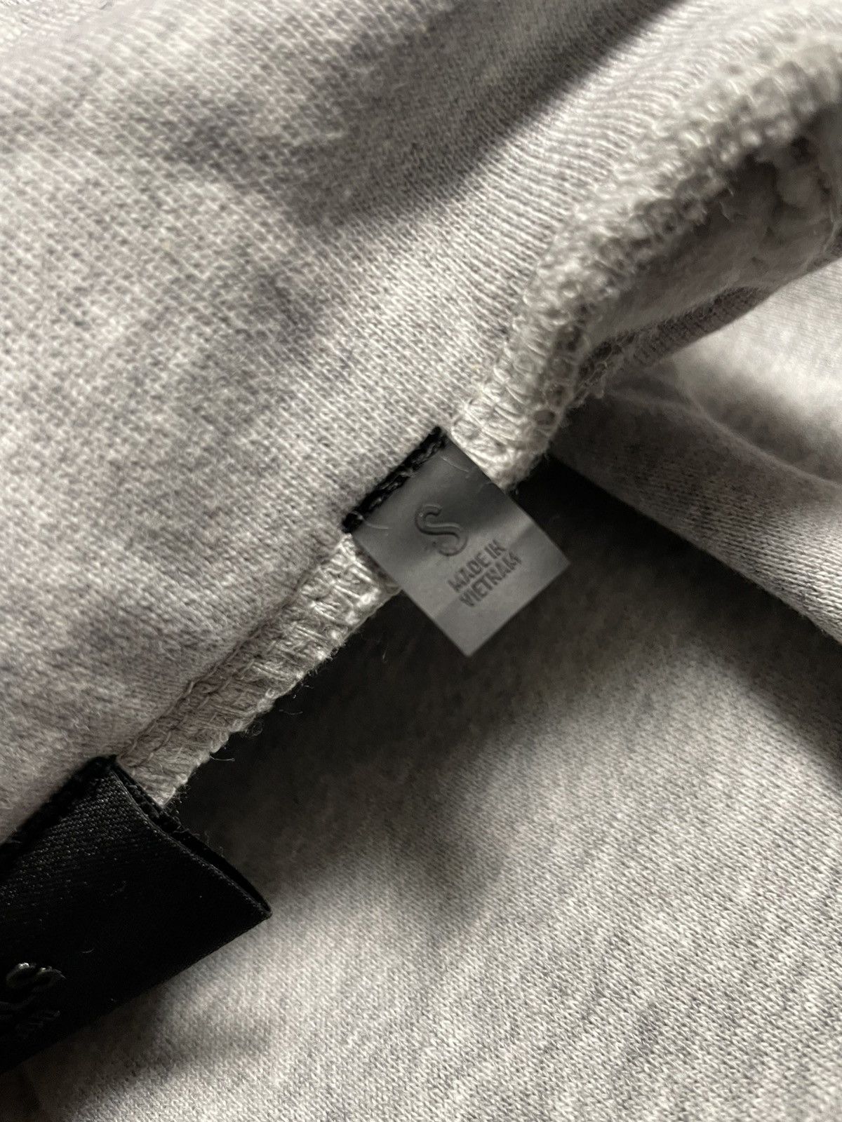 Essentials FEAR OF GOD Essentials Light Heather Gray Small Hoodie NEW Size US S / EU 44-46 / 1 - 4 Thumbnail