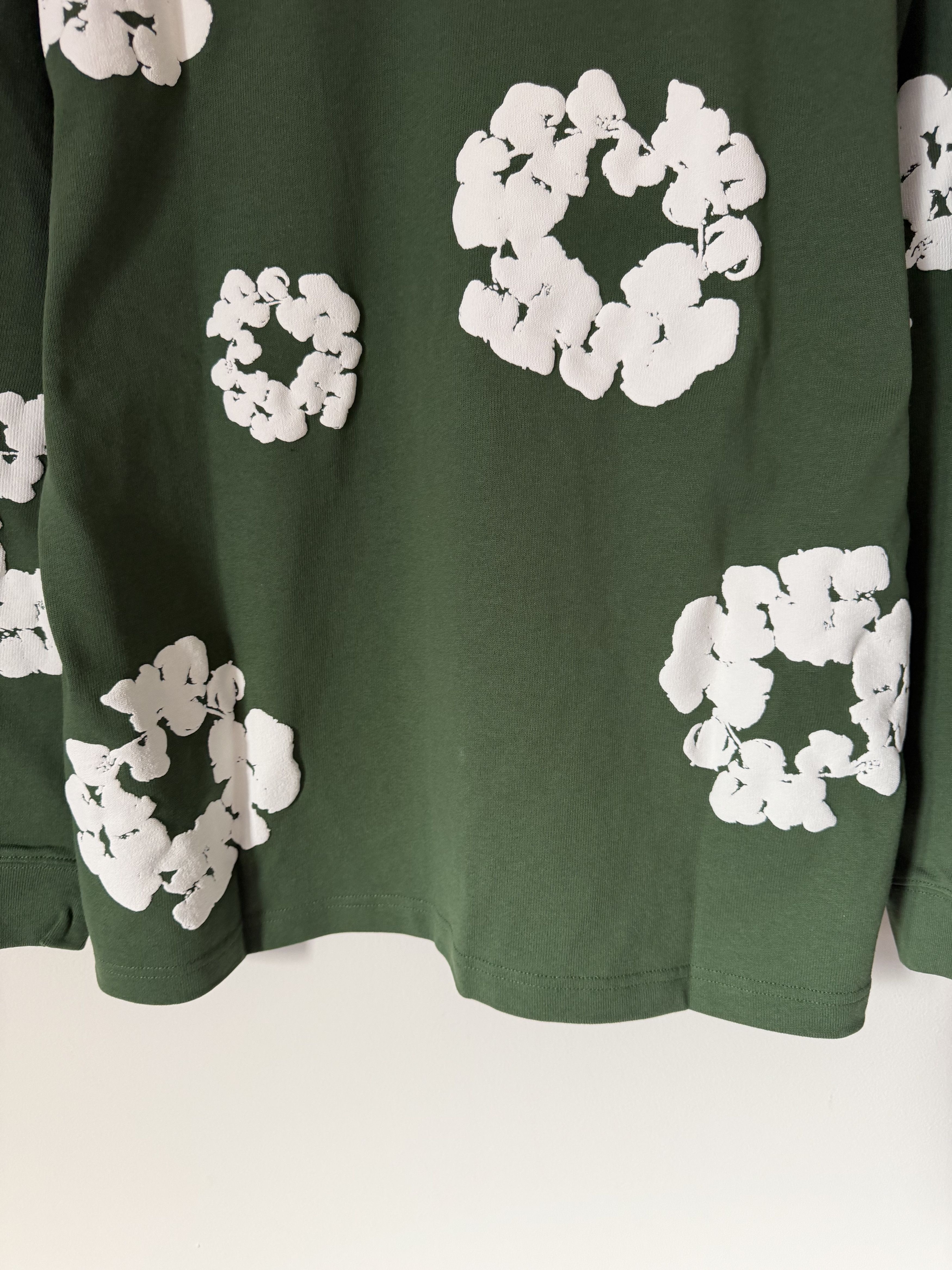 DENIM TEARS Denim Tears Cotton Wreath Long Sleeve Tee in Green Size US XL / EU 56 / 4 - 7 Thumbnail