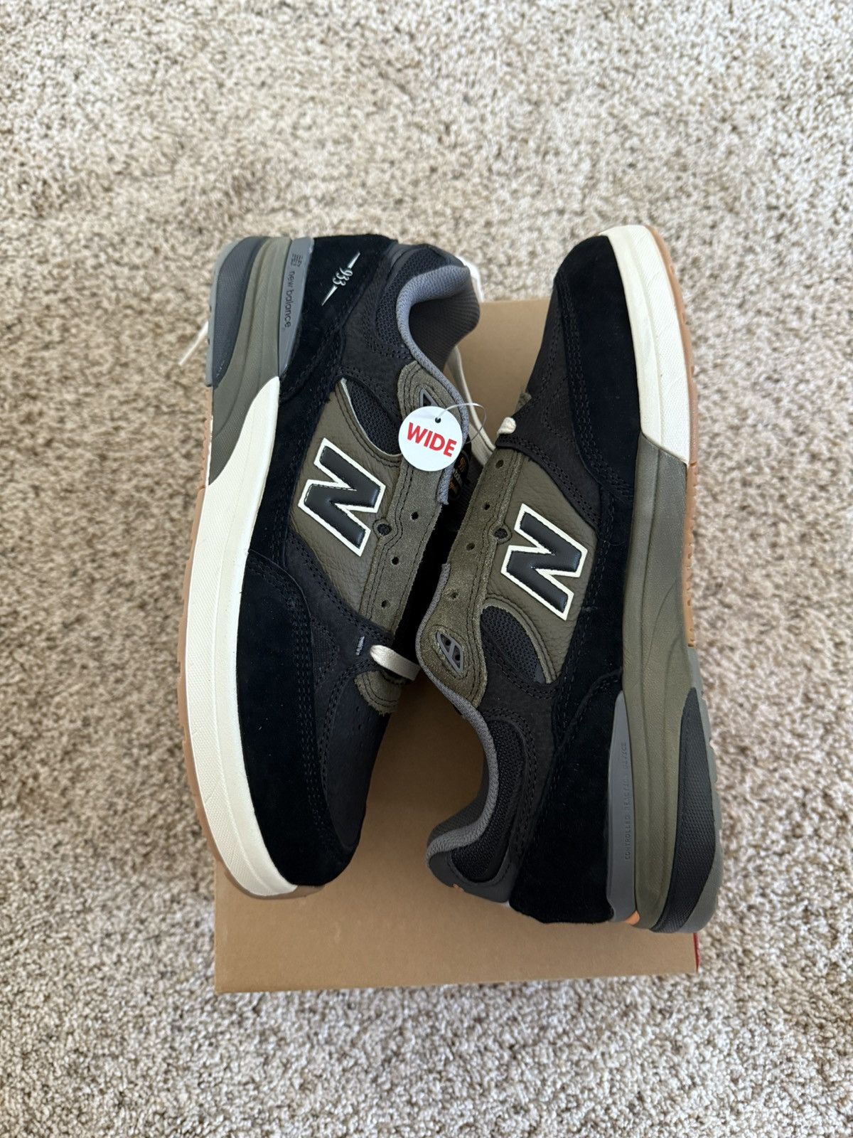 New Balance New Balance Numeric Andrew Reynolds 933 Size 10 - 2E Wide Size US 10 / EU 43 - 1 Thumbnail
