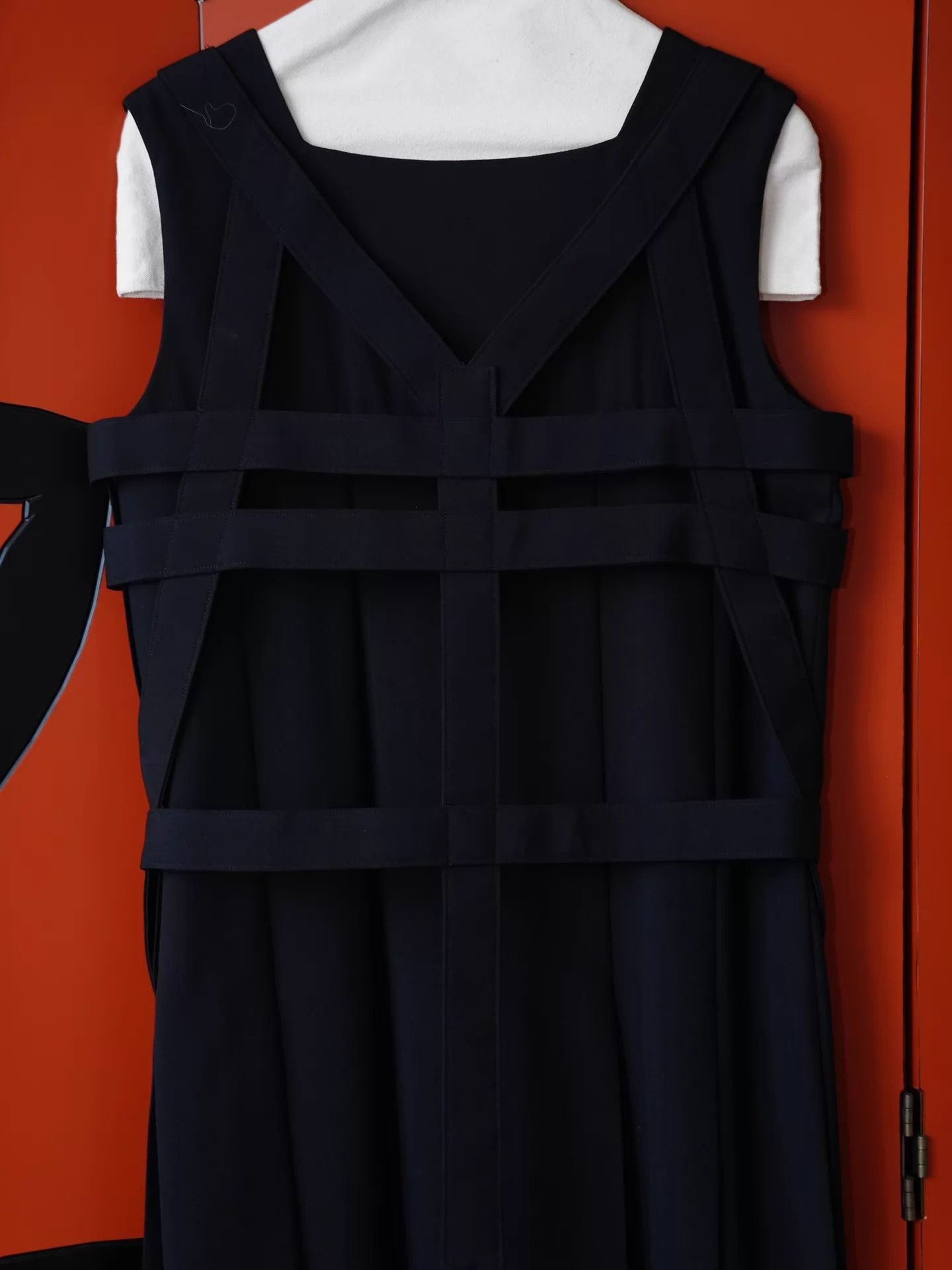 Comme des Garcons CDG 2013 Blk Wool Deconstructed Sleeveless Pleated Tie Dress Size M / US 6-8 / IT 42-44 - 4 Thumbnail
