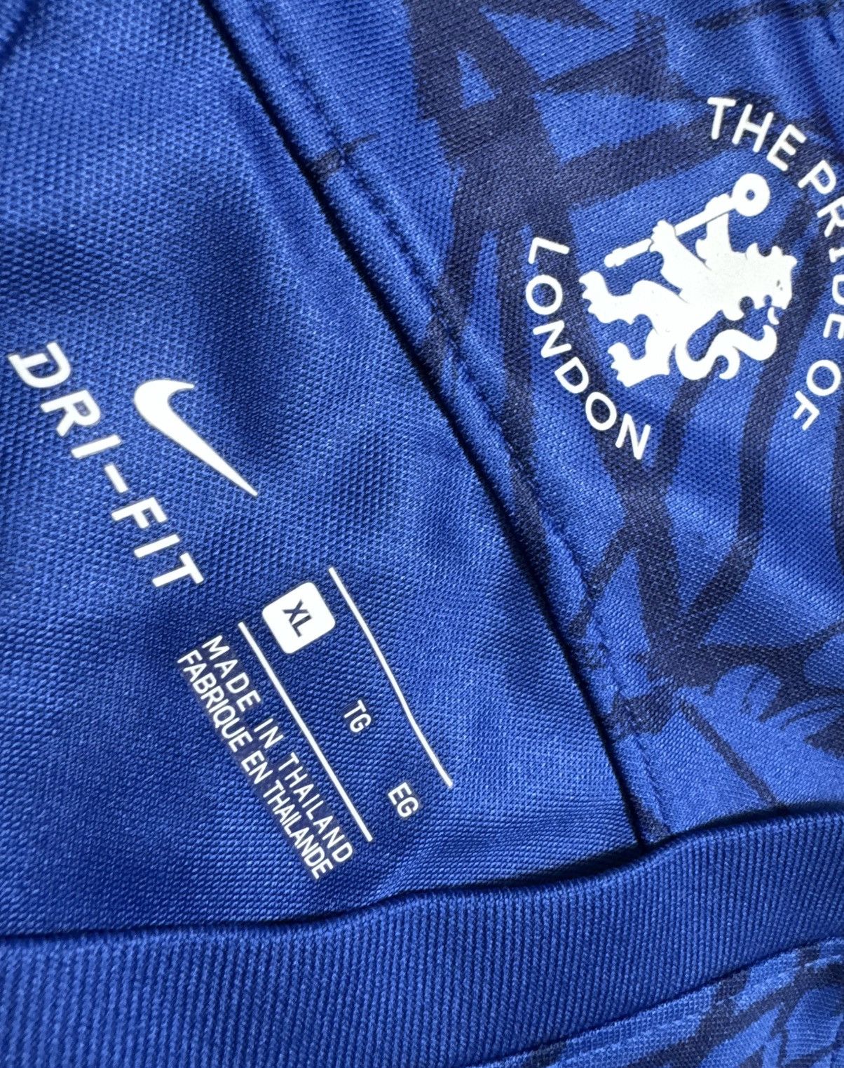 Nike Nike FC Chelsea 2019/2020 Soccer Jersey Blue Size US XL / EU 56 / 4 - 5 Thumbnail