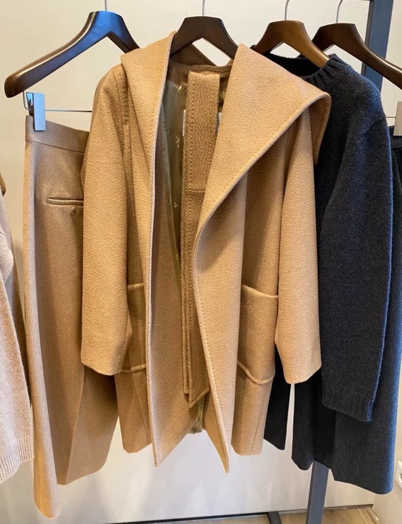 Max Mara Max Mara Coat Size XS / US 0-2 / IT 36-38 - 1 Thumbnail