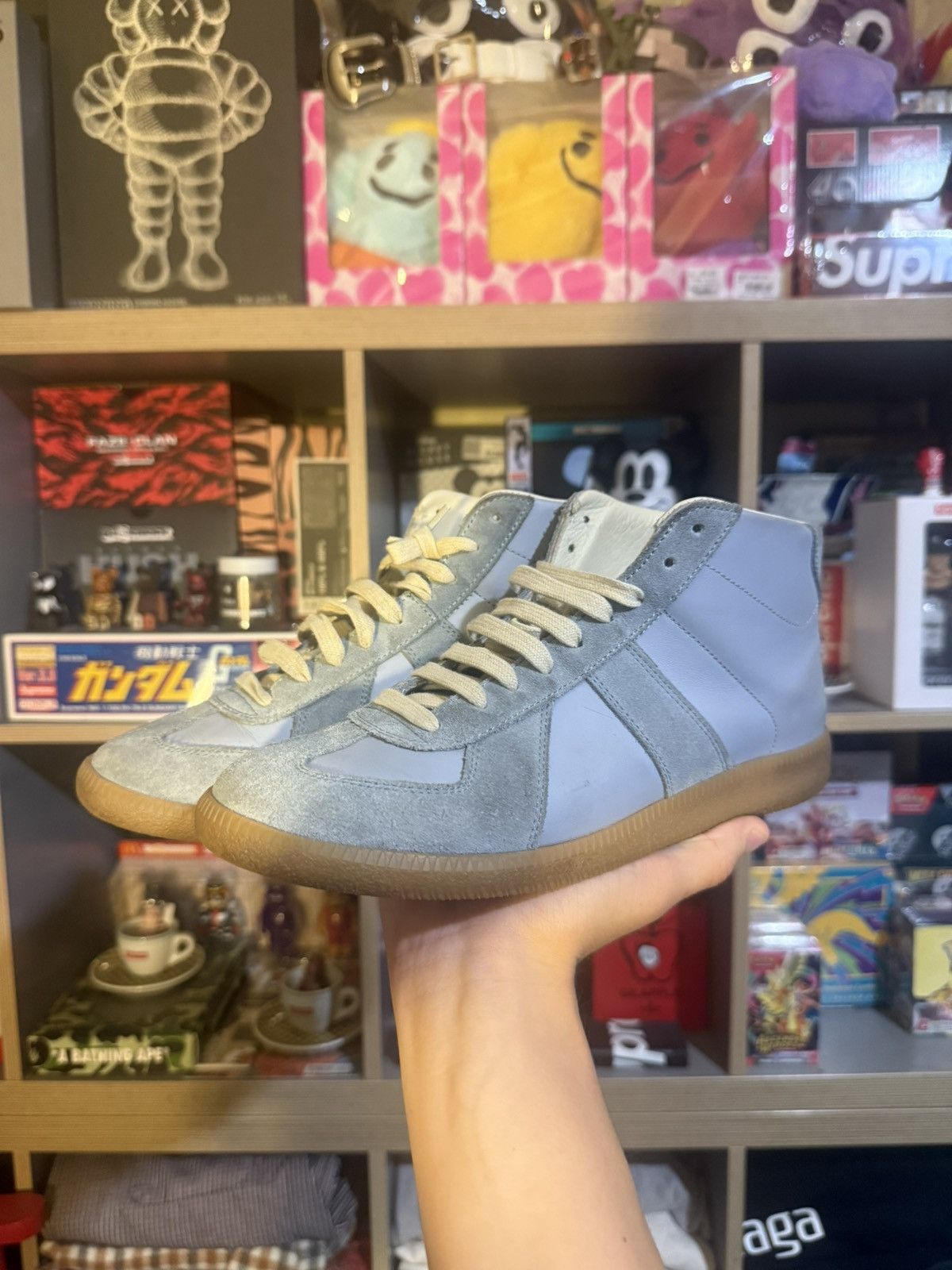 2/5まで！Maison Margiela Blue Heart Pattern Maison Margiela Maison Margiela Blue Mid-Top | Grailed
