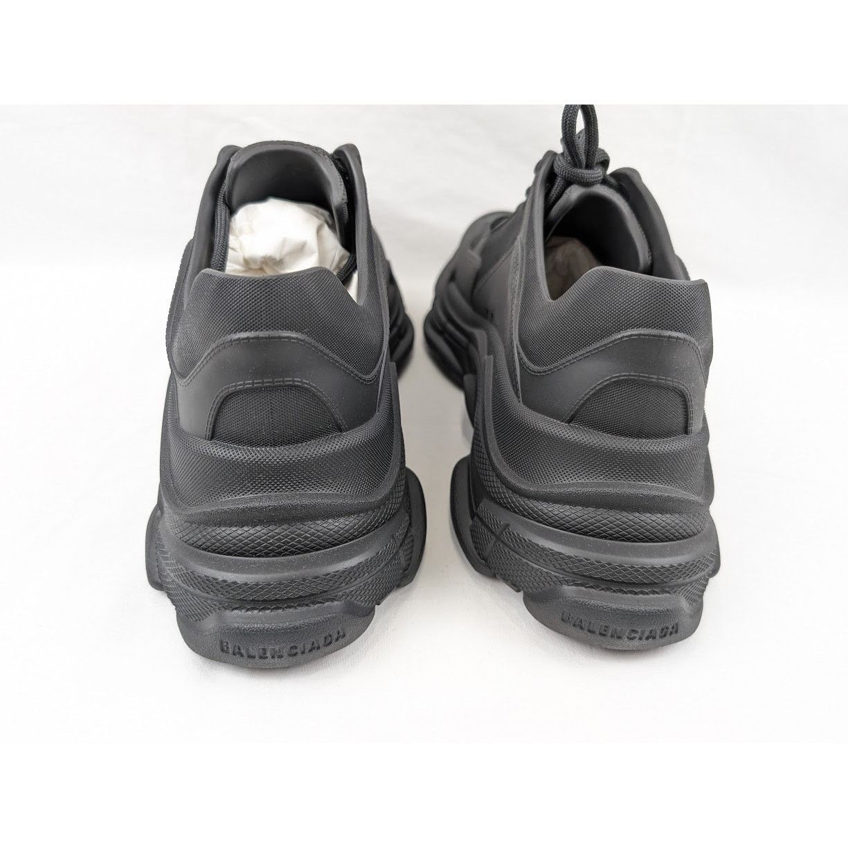 Balenciaga o1rshd1 Molded Triple S Sneakers in Black Size US 11 / EU 44 - 19 Thumbnail