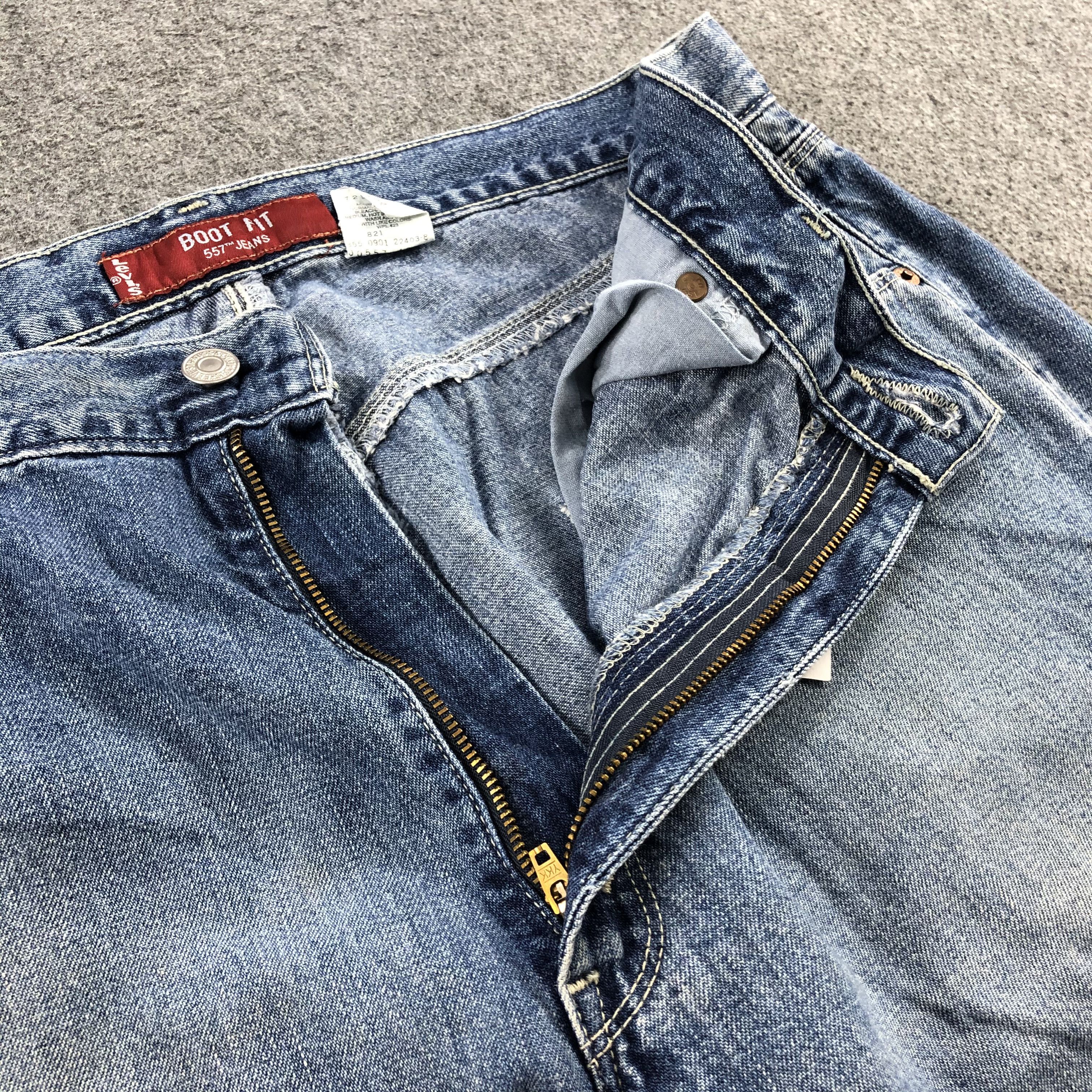 Levi's Vintage Blue Wash Levis 501 Jeans-J1643 Size US 35 - 11 Thumbnail