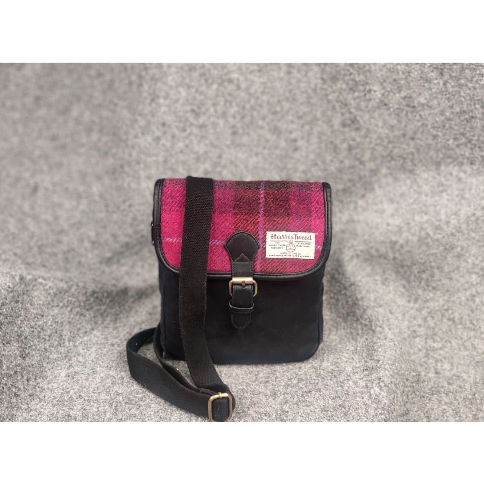 Harris Tweed Vintage Harris Tweed compact messenger bag unisex over the shoulder Hand Size ONE SIZE - 2 Thumbnail