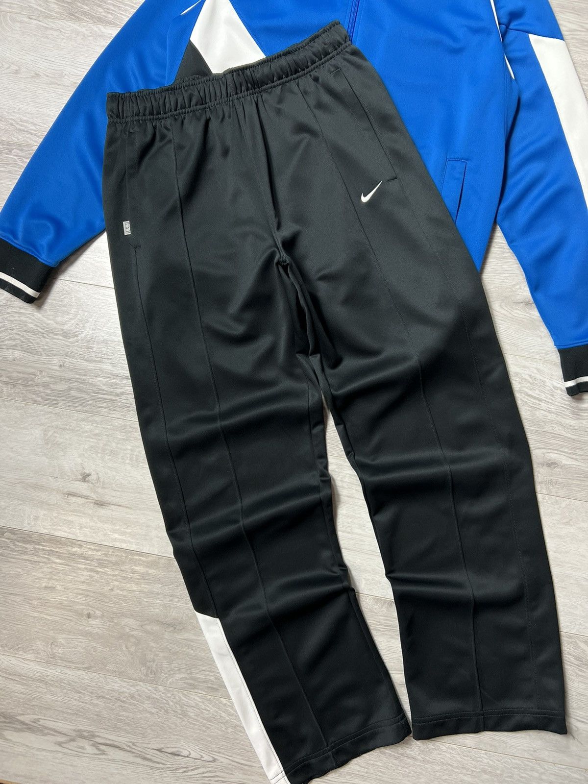 Nike Rare Vintage Nike Tennis Court Track Suit Jacket And Pants Size US M / EU 48-50 / 2 - 10 Thumbnail