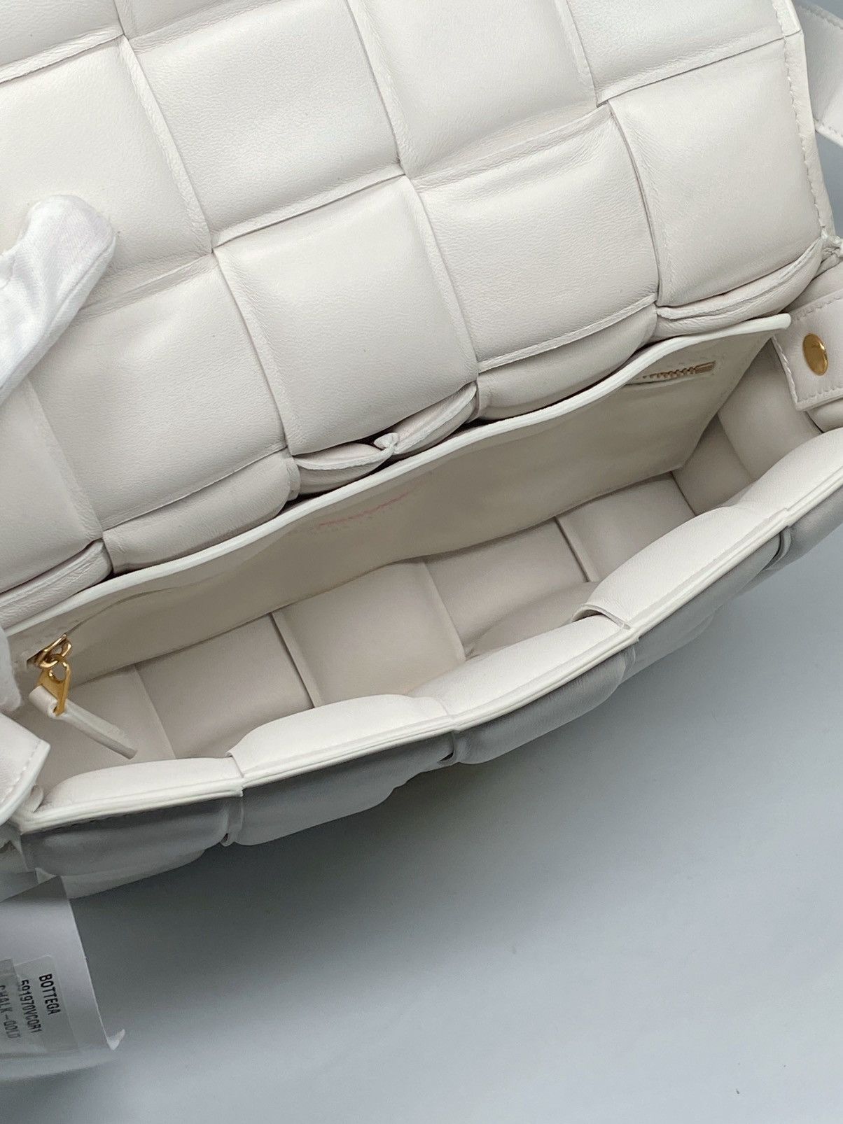 Bottega Veneta Bottega Veneta The Cassette Padded Leather Crossbody Bag Size ONE SIZE - 12 Thumbnail