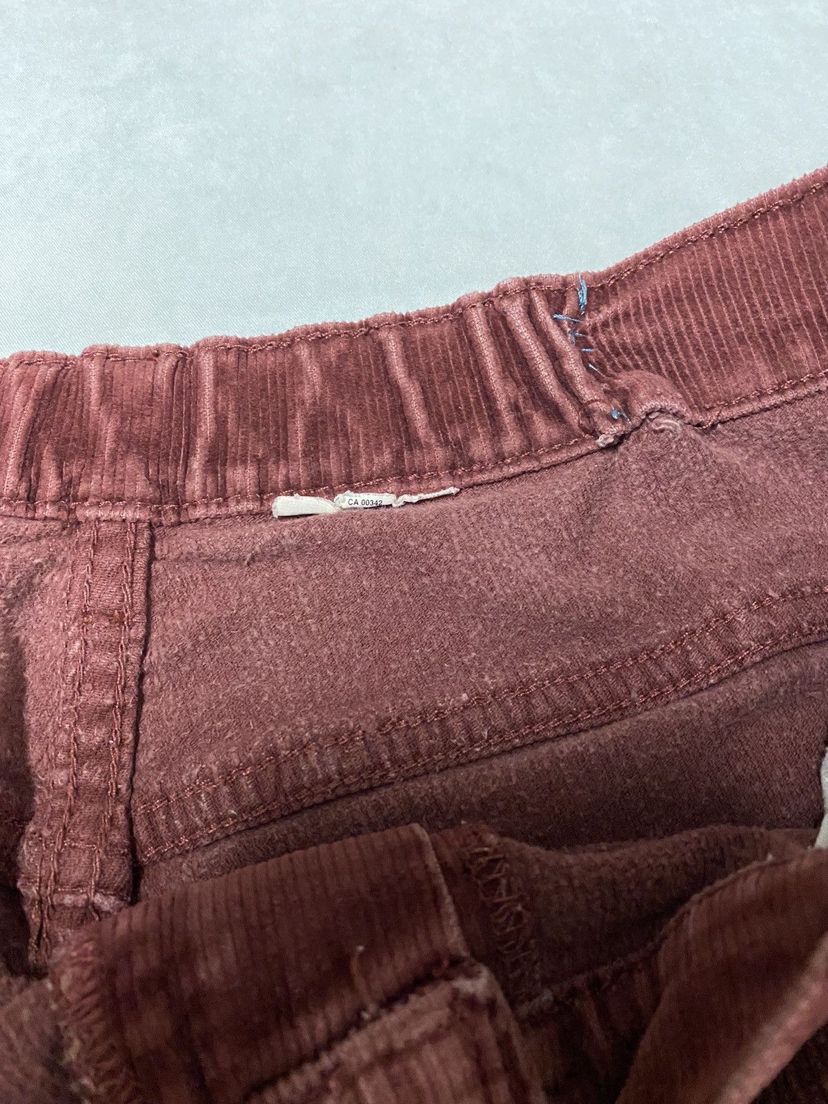 Levi's × Vintage Vintage 90’s Burgundy Corduroy Orange Tab Levi’s (34x24) Size US 34 / EU 50 - 10 Thumbnail