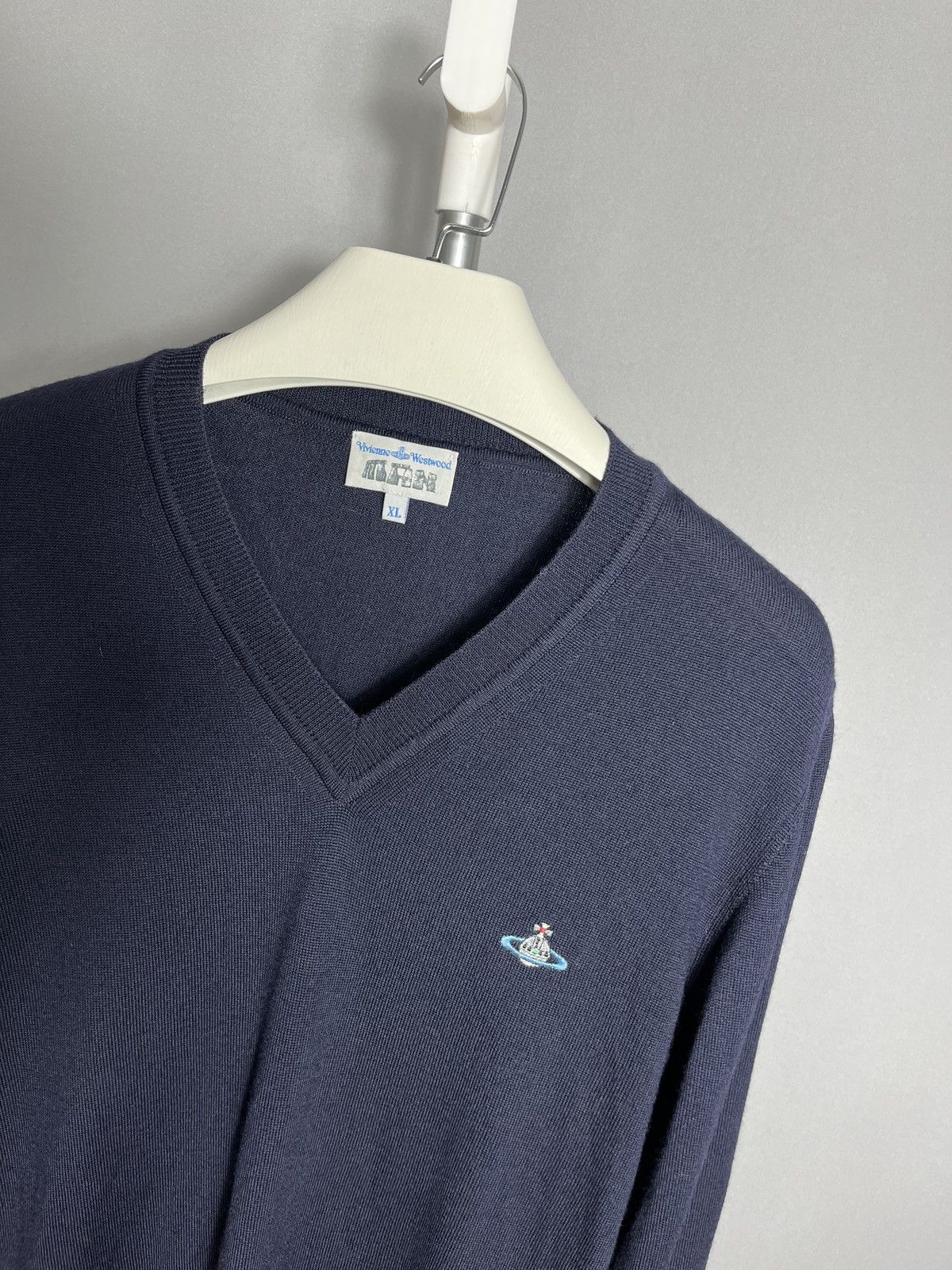 Vivienne Westwood Vivienne Westwood MEN V-neck navy wool sweater mens slim XL Size US XL / EU 56 / 4 - 3 Thumbnail
