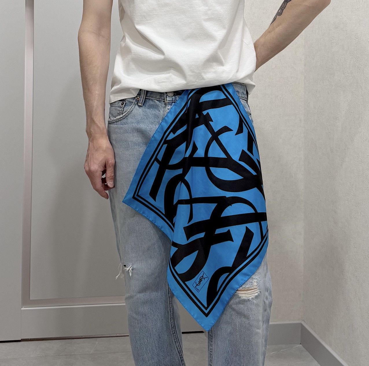 Saint Laurent Paris SAINT LAURENT Tom Ford 2002 Silk Bandana Logo Scarf Hedi ysl Size ONE SIZE - 3 Thumbnail